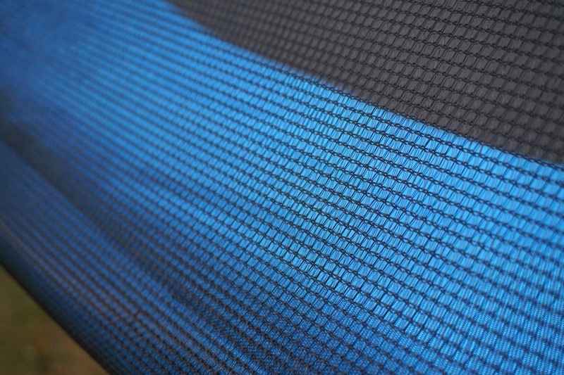 SIATKA ZEWNETRZNA PREMIUM DO TRAMPOLINY 8FT-244/252cm NA 6 SŁUPKÓW Bohater brak