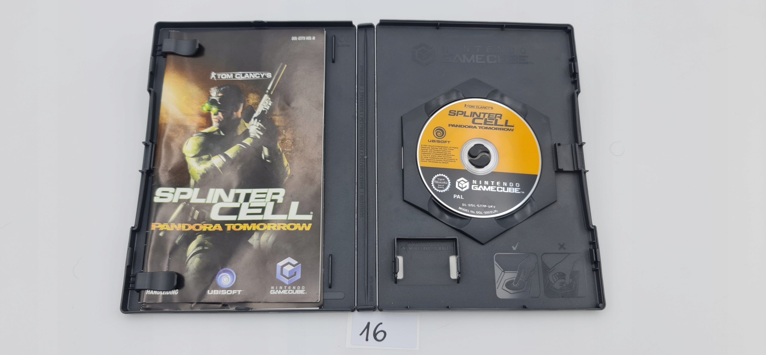 TOM CLANCY'S SPLINTER CELL PANDORA TOMORROW Producent Nintendo