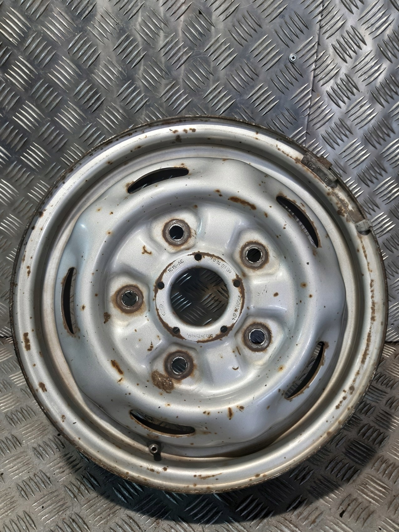 disk oceľový 1x FORD 2150829 5x160 5,5J ET60 R15