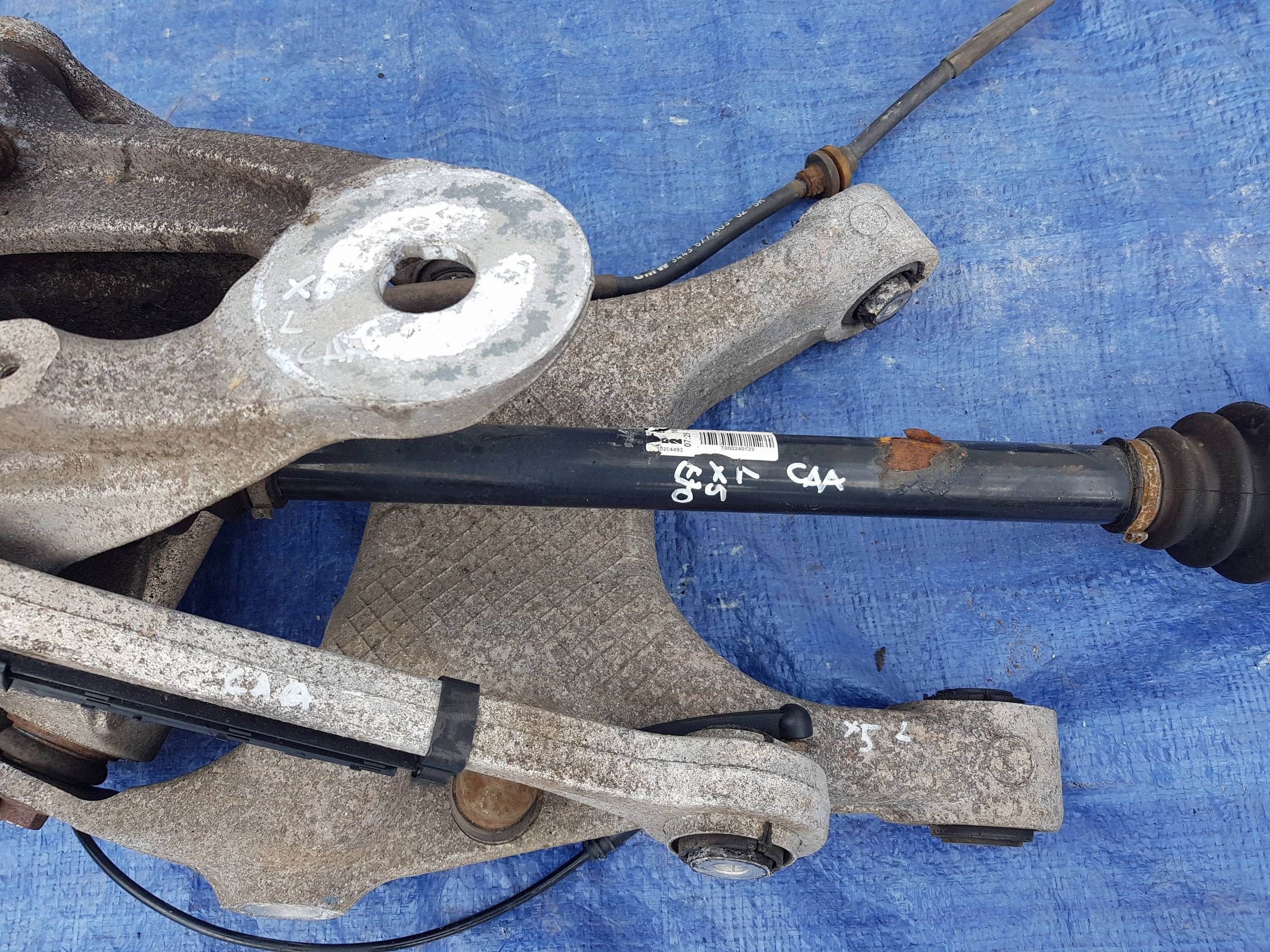Axe moyeu Moyeu support broche Bras Arrière Arrière Bouche buse Gauche BMW X5 E70