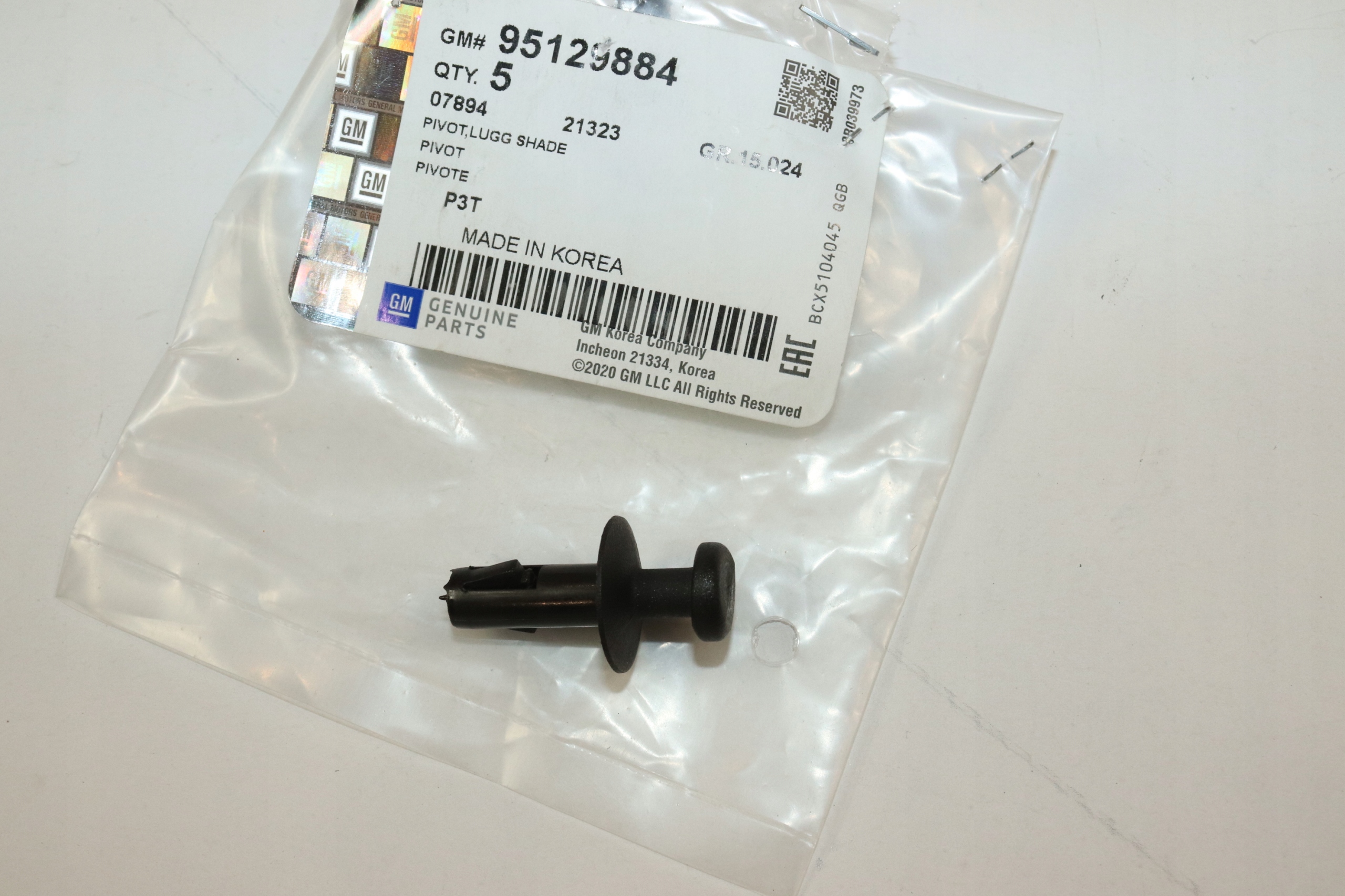 MOKKA TRAX BIUCK ENCORE KOŁEK ZACZEP PÓŁKI TYŁ Producent części Opel OE