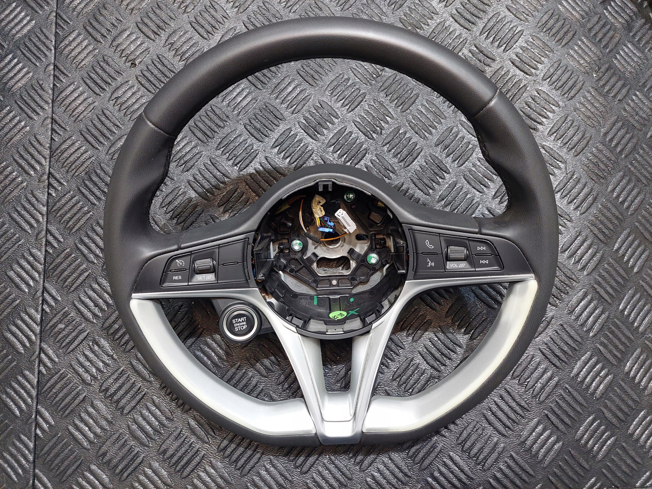 steering wheel, MULTIFUNKCJA ALFA ROMEO GIULIA