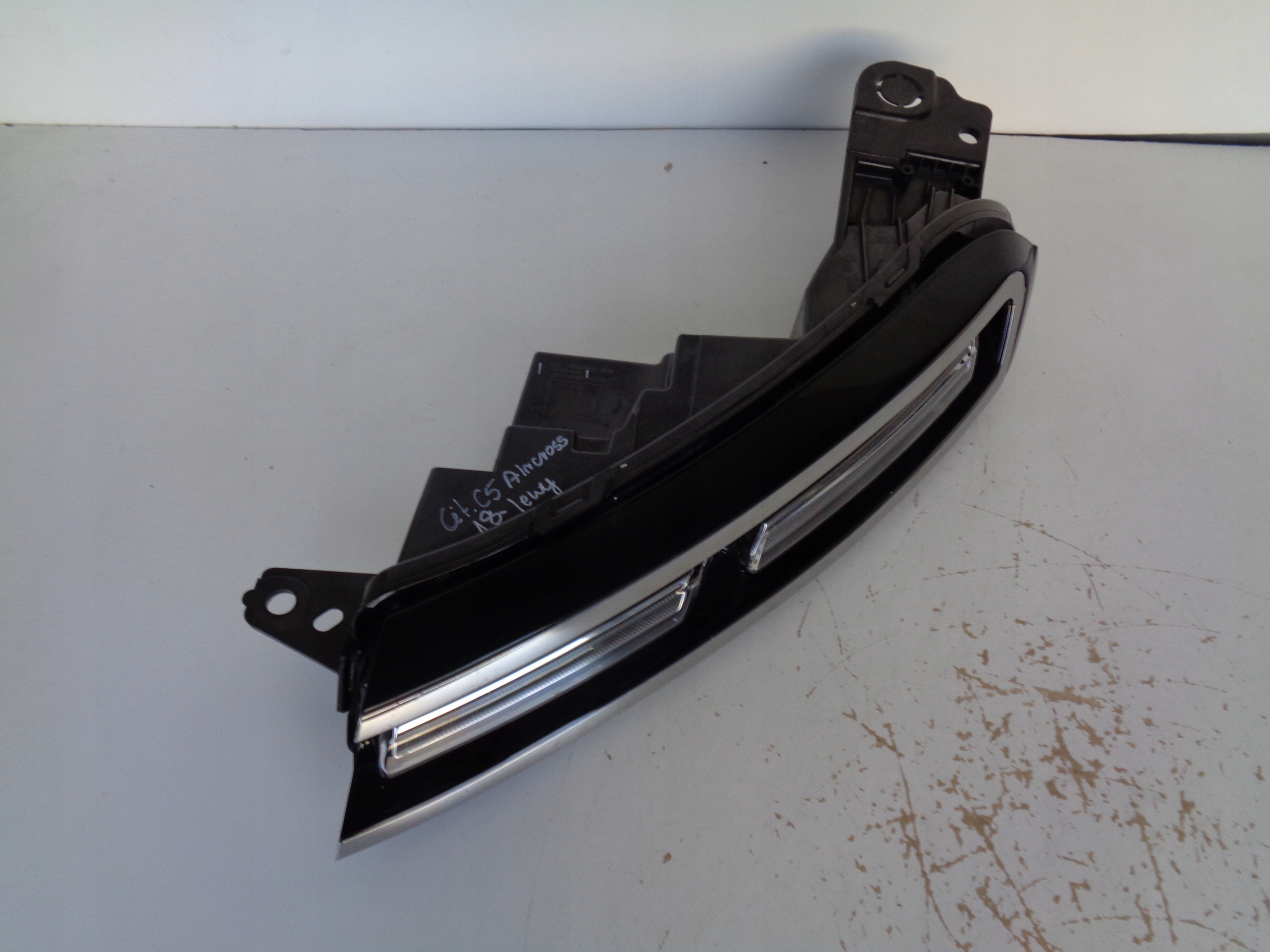fog light left LED light upper CITROEN C5 AIRCROSS 18