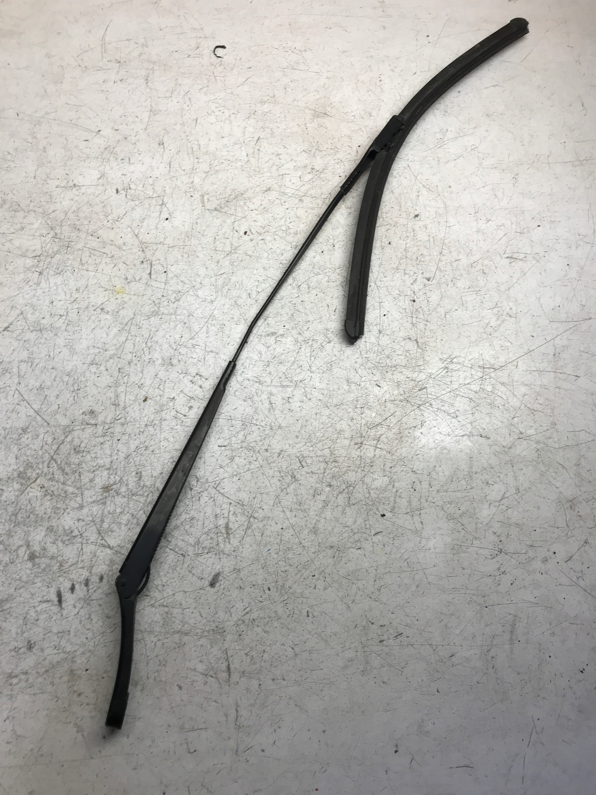 wiper arm right front AUDI Q5 8R1955408B