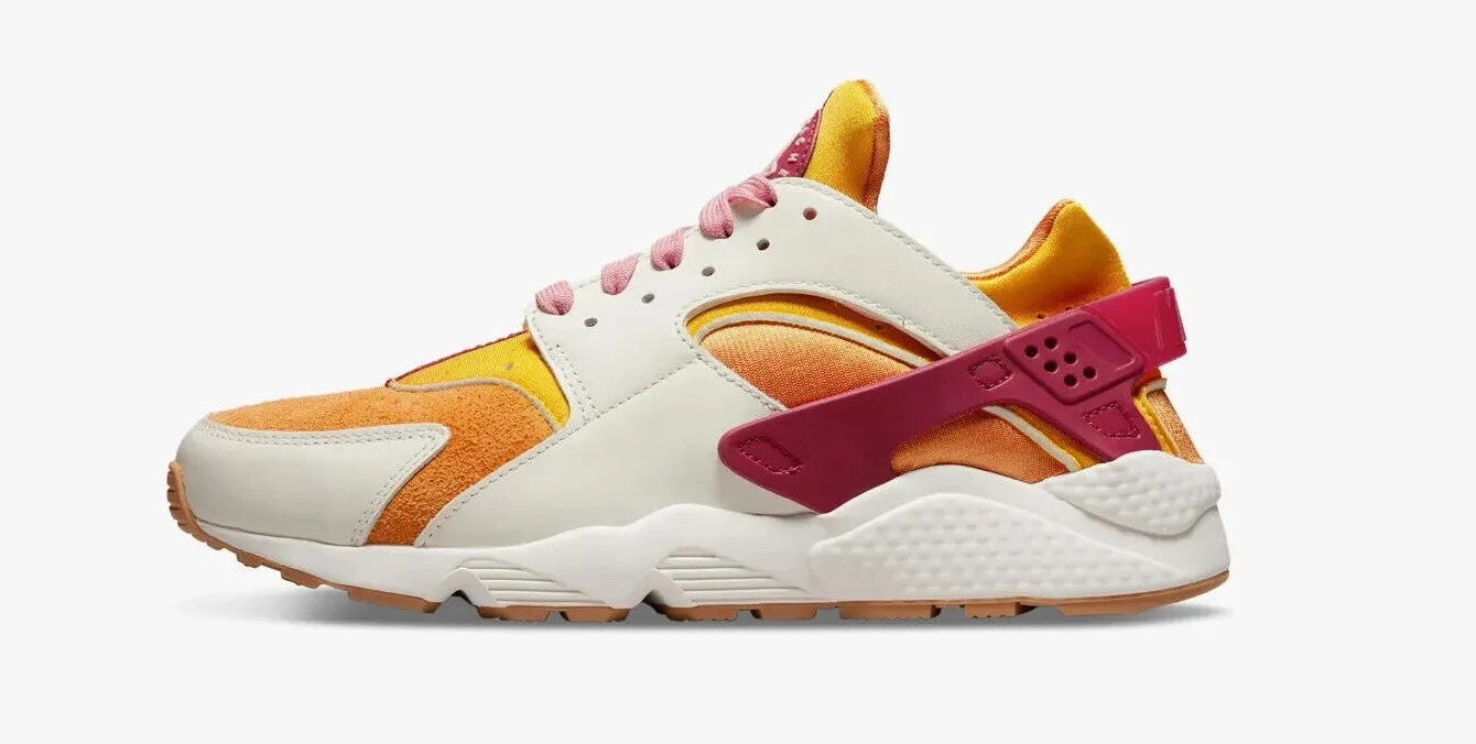 Dámské sportovní běžecké boty Nike Air Huarache DO6720-100 vel. 36