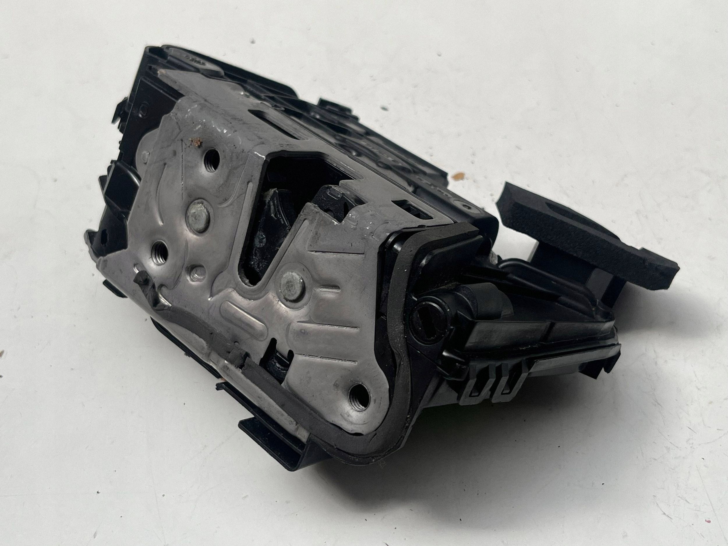 VOLKSWAGEN SEAT SKODA lock door right front 5TB837016E @M