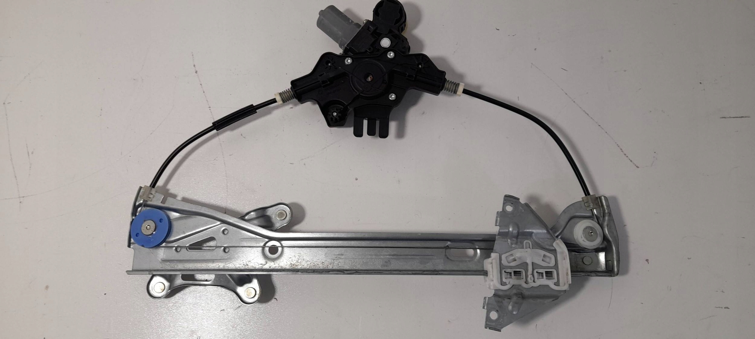 Toyota Corolla E21 window regulator front right 6981002722 (SK132)