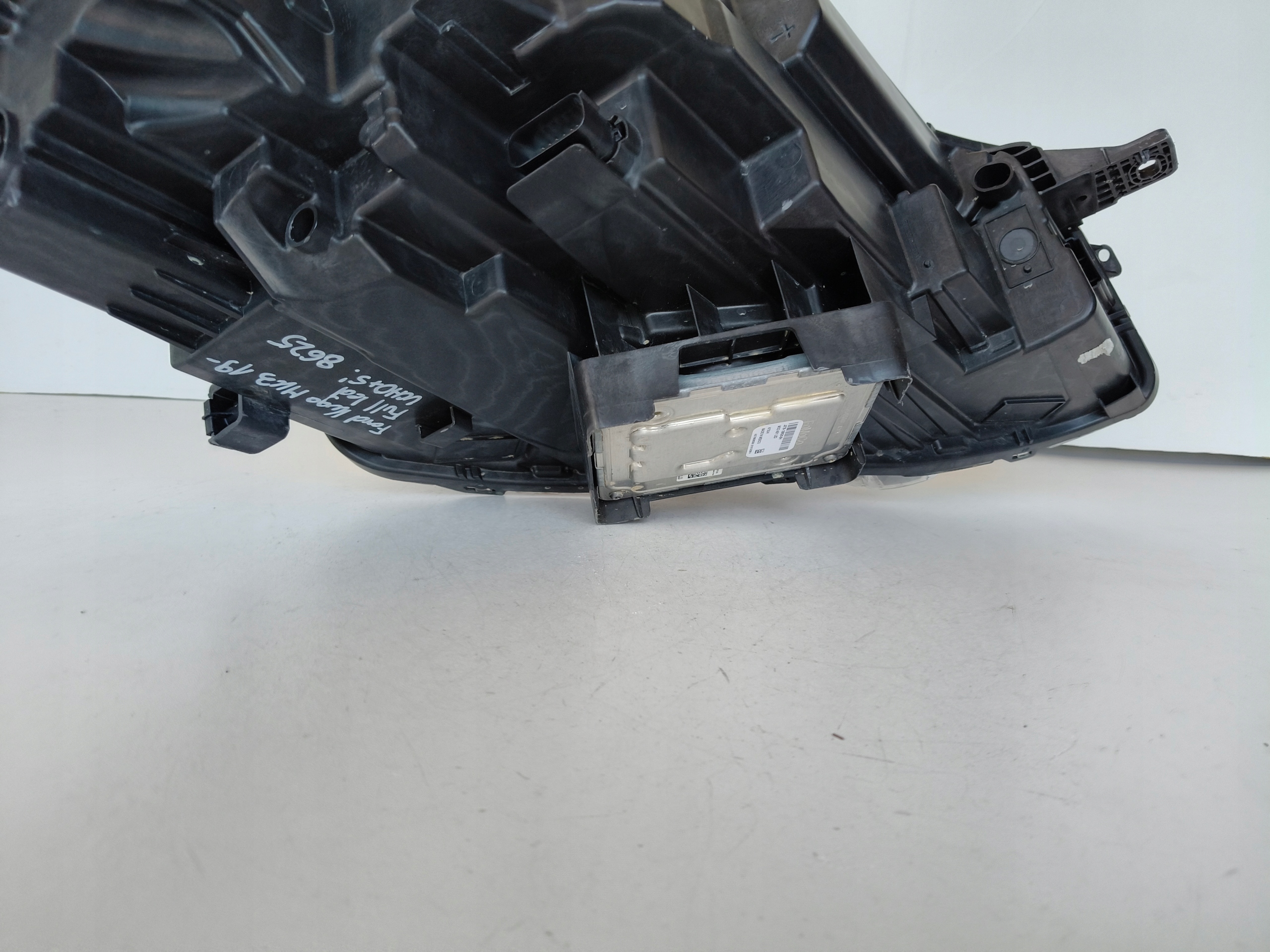 light left REFLEKTOR FORD KUGA MK3 19- FULL LED