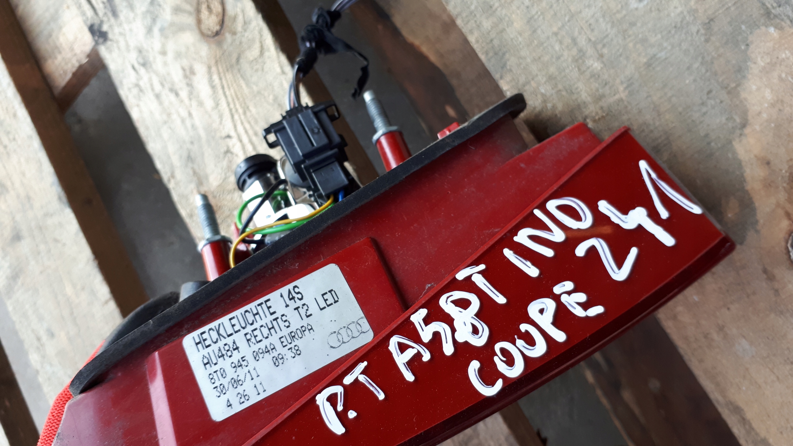 A5 8T light right rear part rear LED 8T0945094A