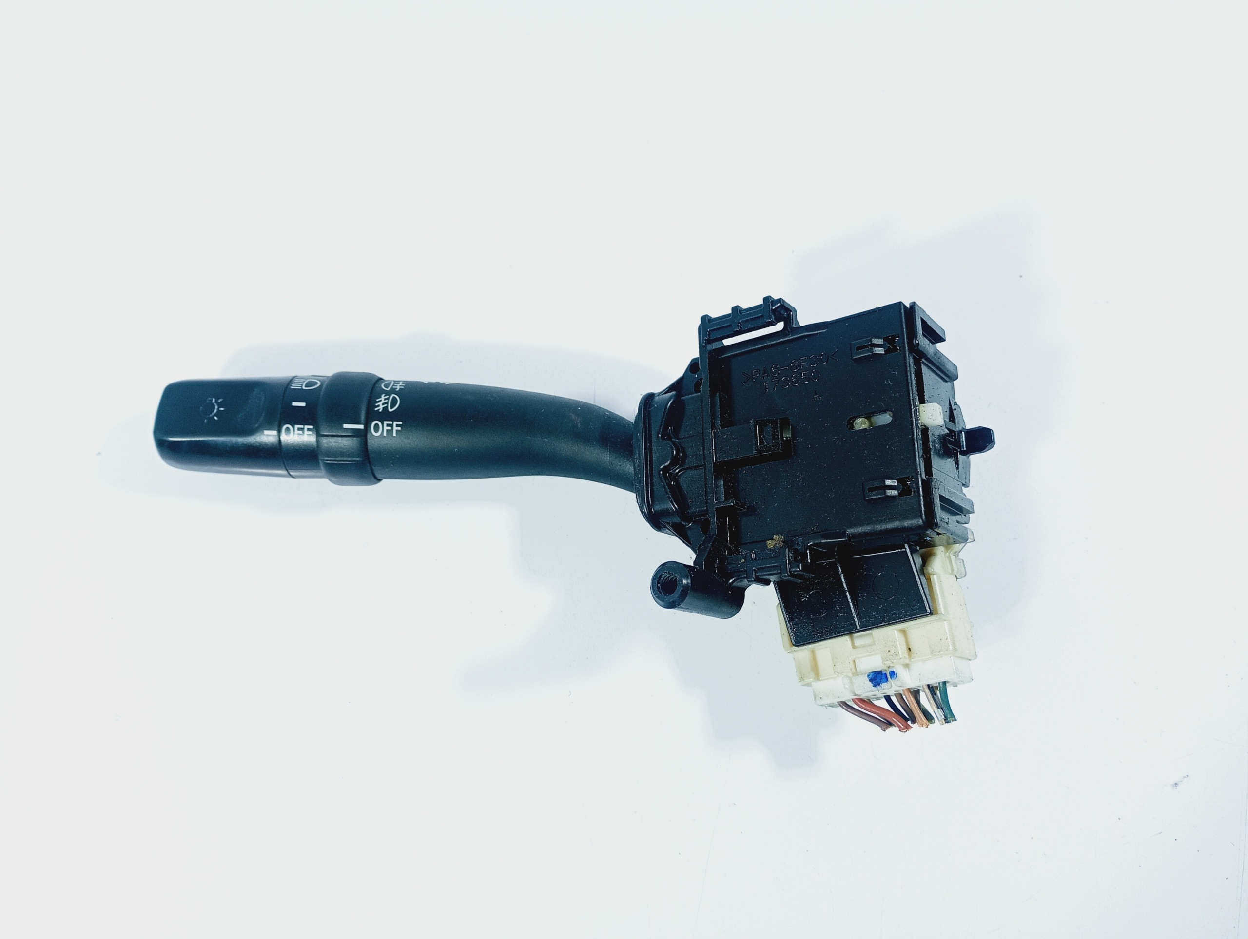 interrupteur commodo indicateurs de direction OE 173650 Toyota Corolla Verso 2 II 04-09