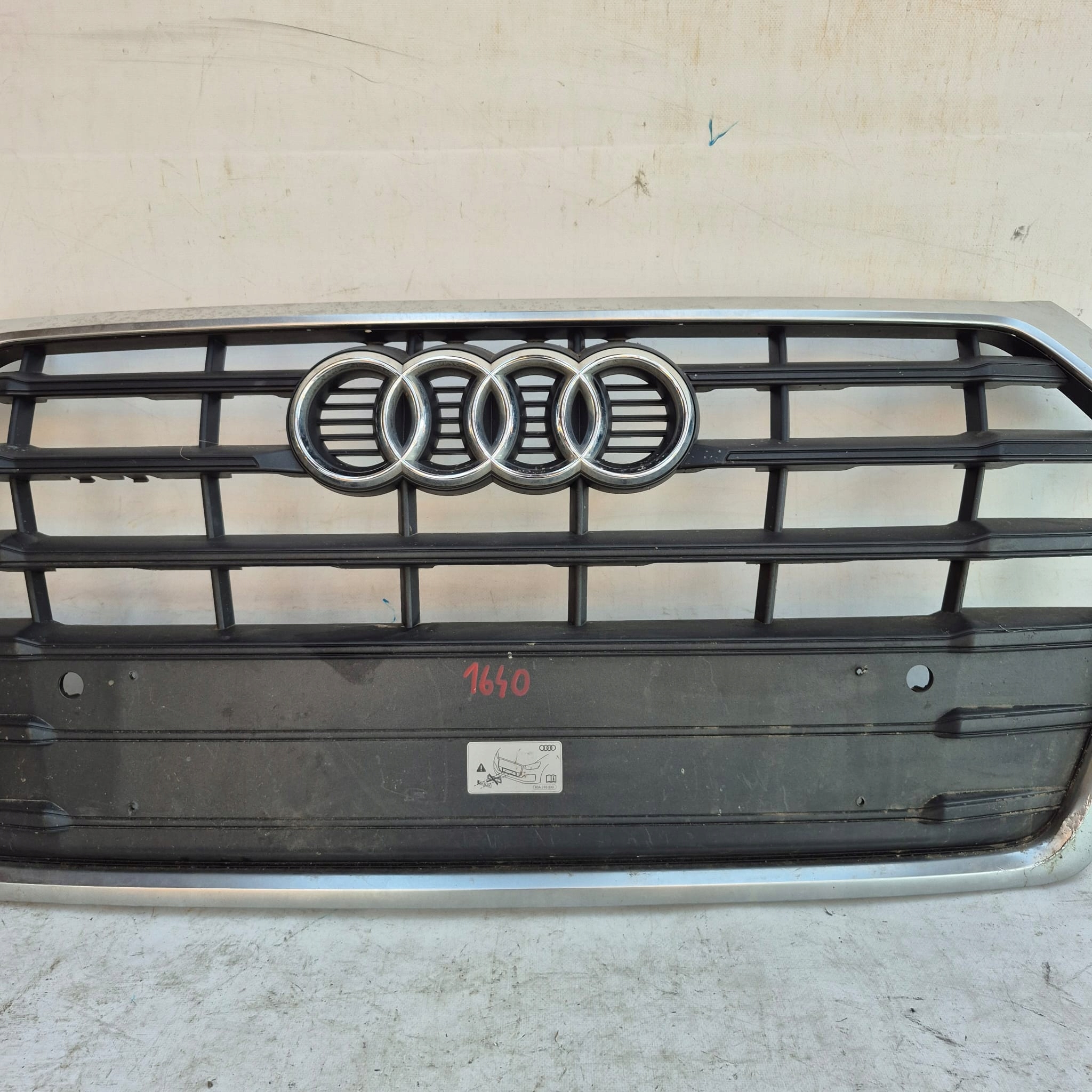 AUDI Q5 II 80A 17- grill grille radiator 80A853651
