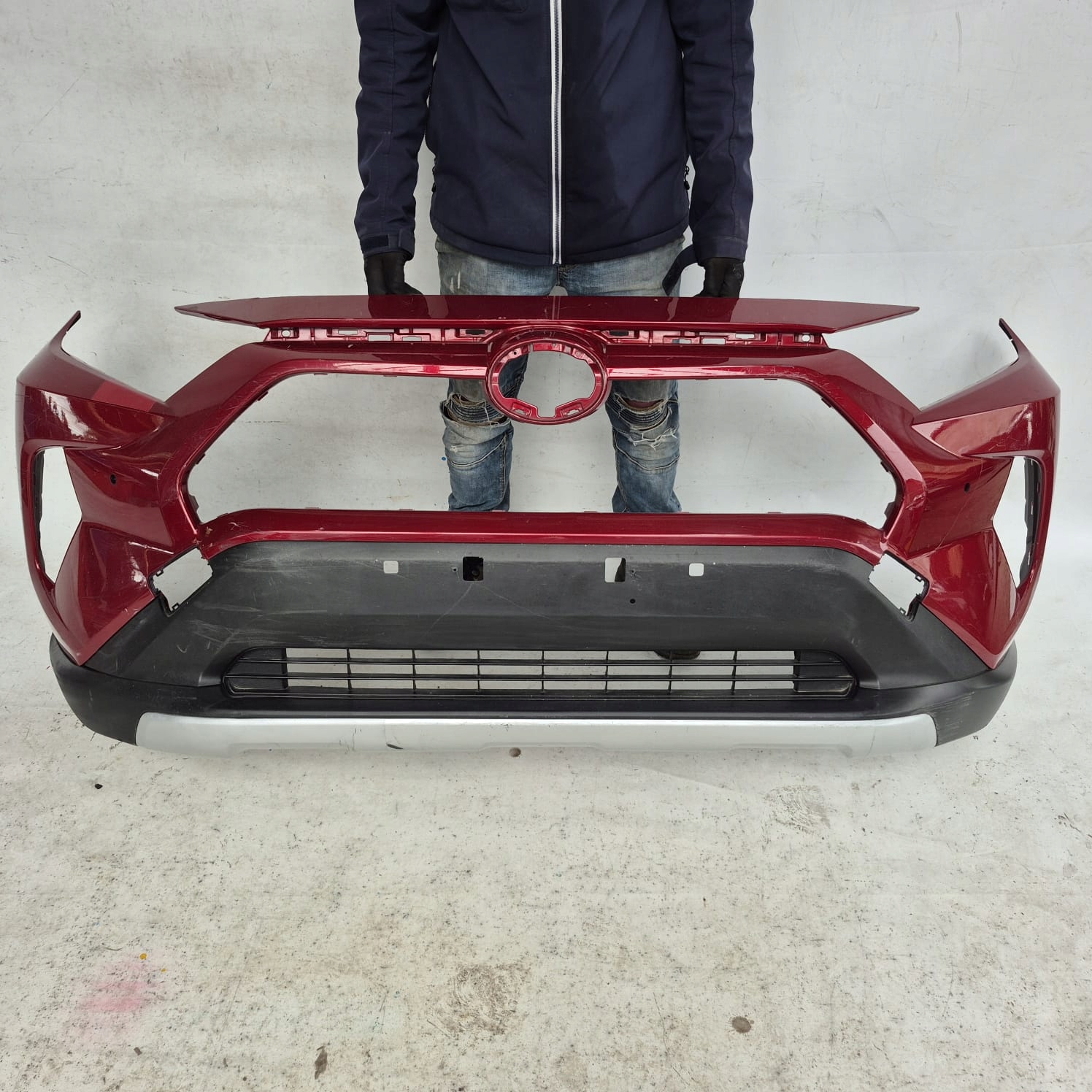 TOYOTA RAV4 V 5 19-> bumper front front PDC