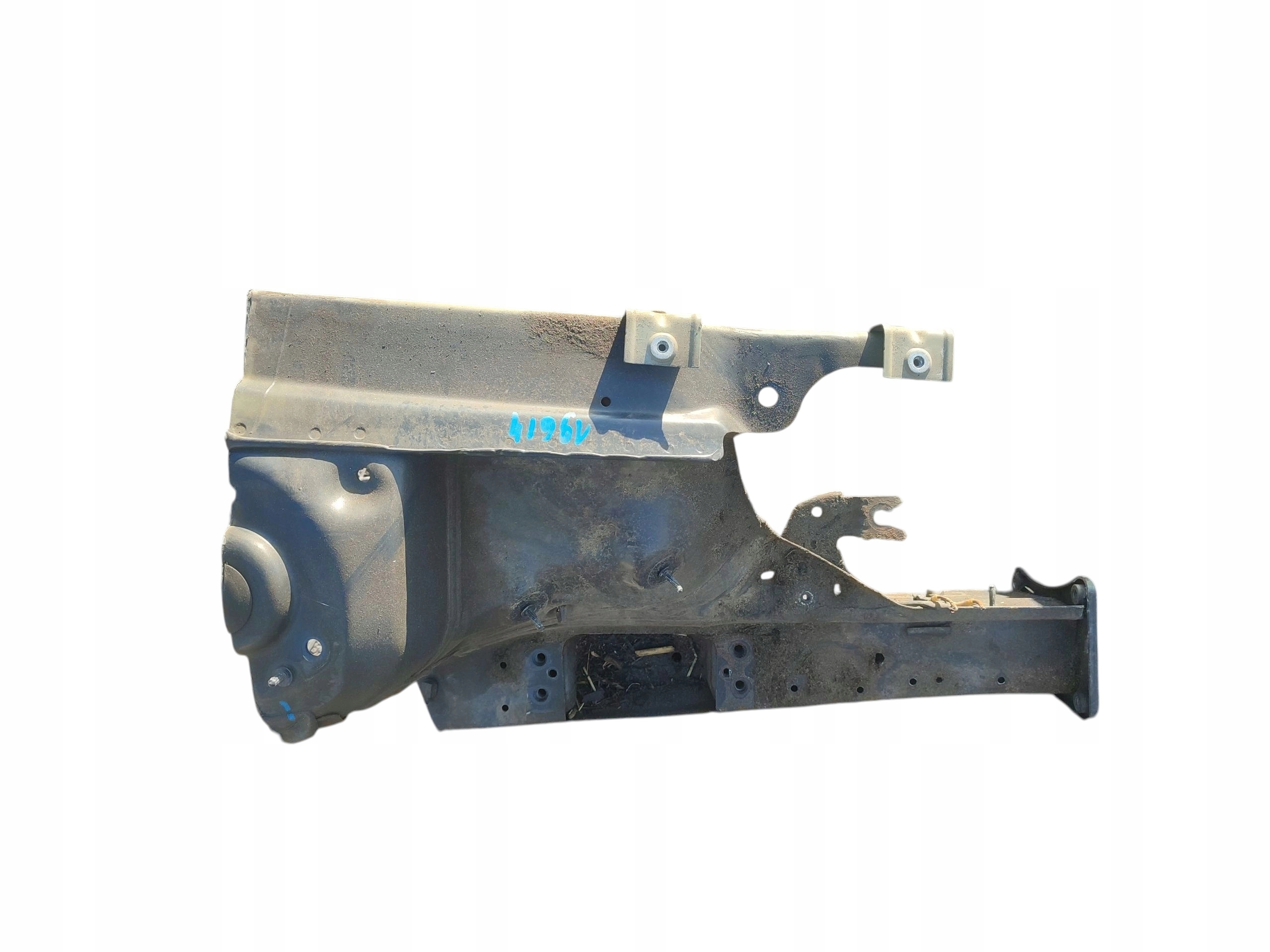 quarter left FARTUCH VW PASSAT B8 (14-19)