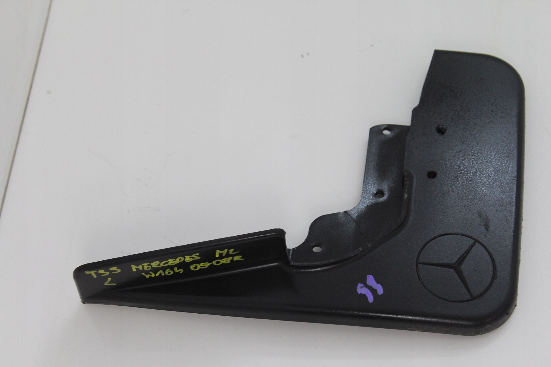 CHLAPACZ OSŁONA LEWY PRZÓD MERCEDES W164 05-08R