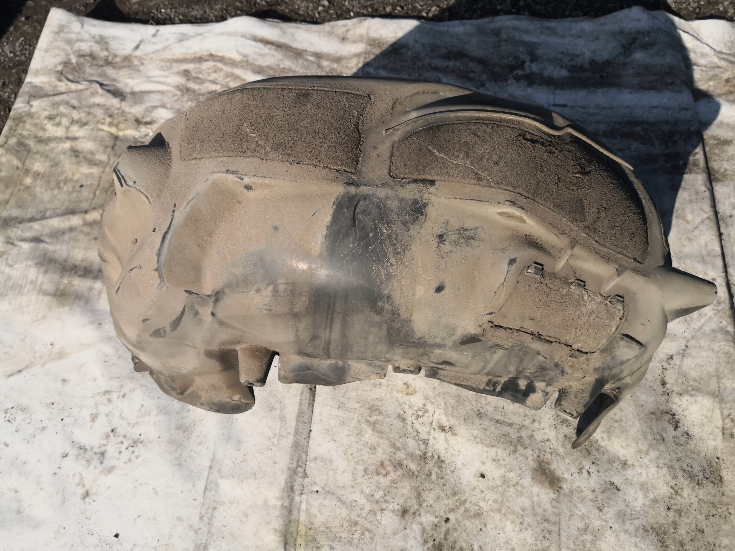 mudguard right rear part BMW E61 LIFT 7061246