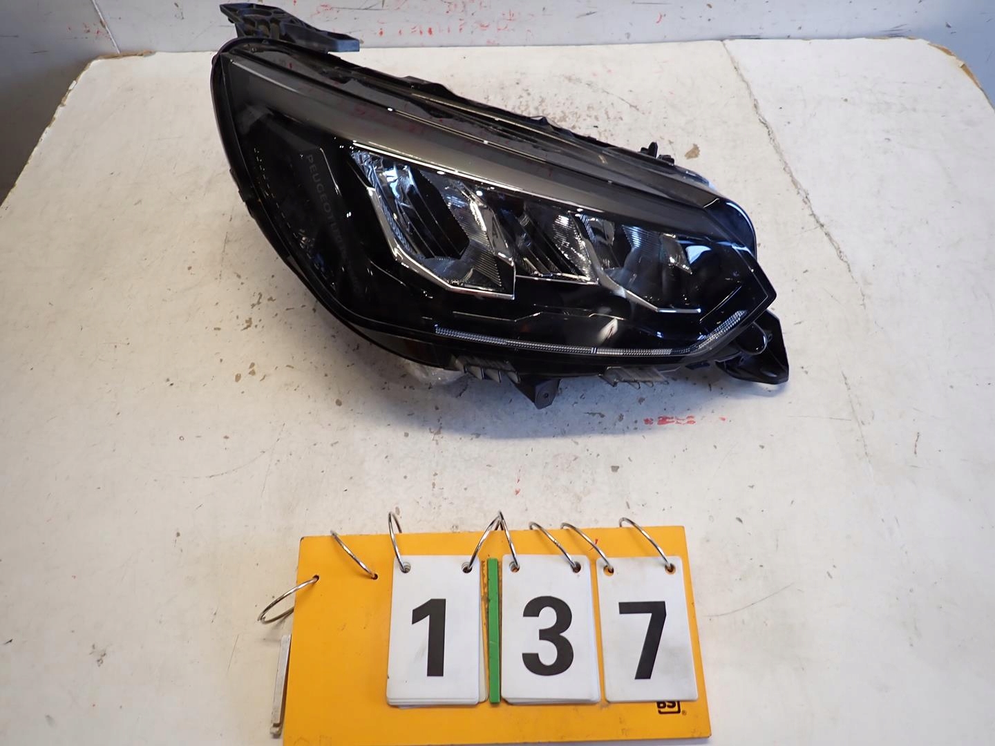 light front front right PEUGEOT 208 II 2019- FULL LED 9833036180