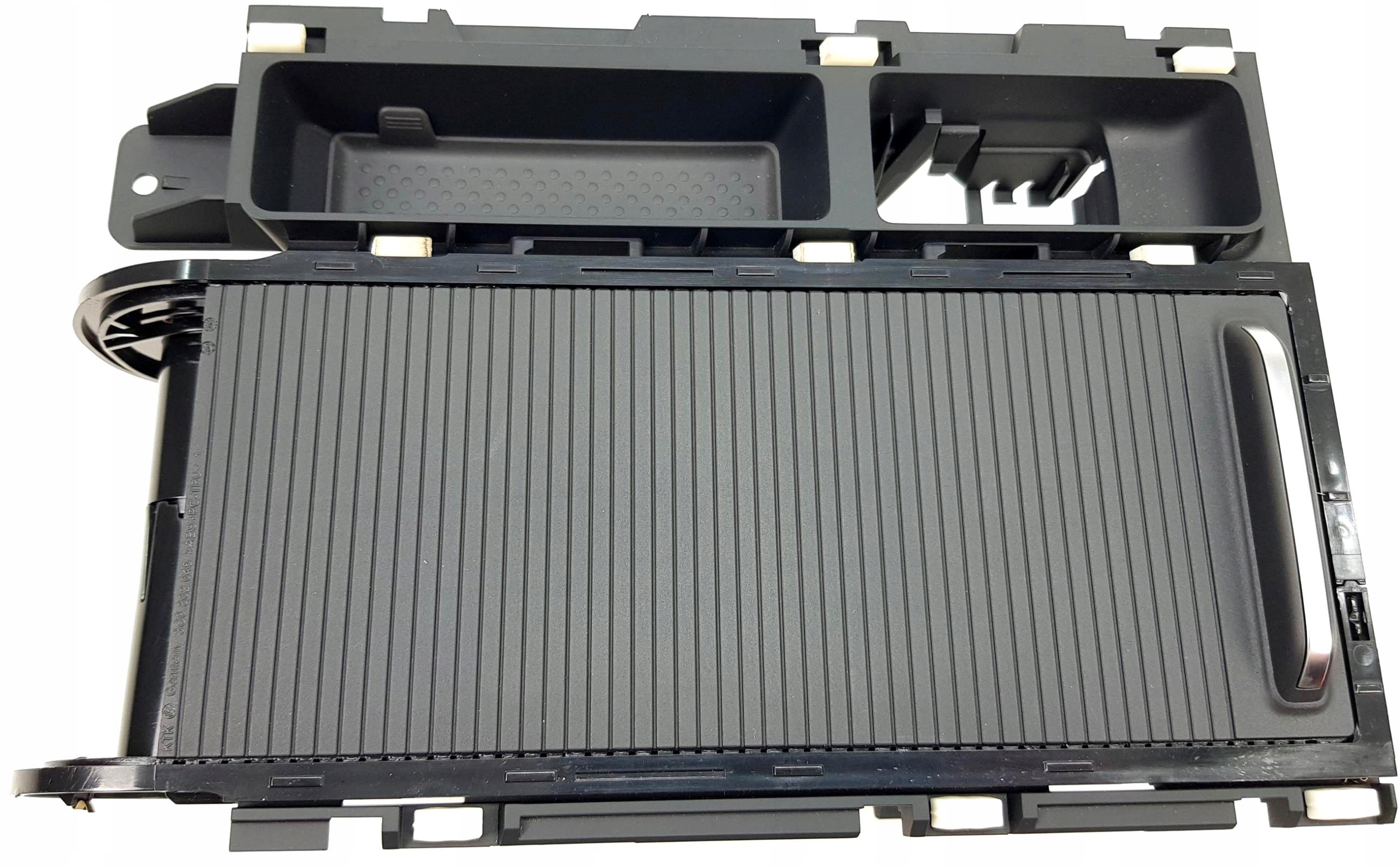 3G0862531F, 3G0862531C - New org CUPHOLDER VW PASSAT B8