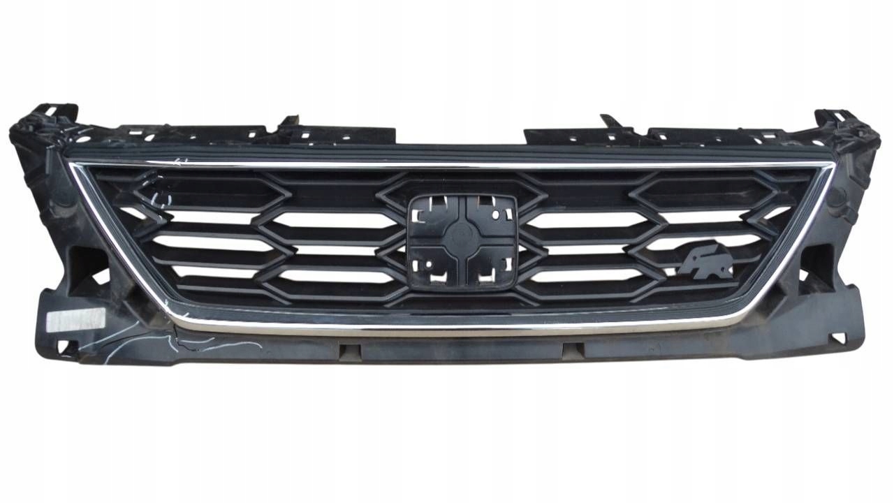 решетка радиатора 5F0853654J seat Leon III FR рестайлинг