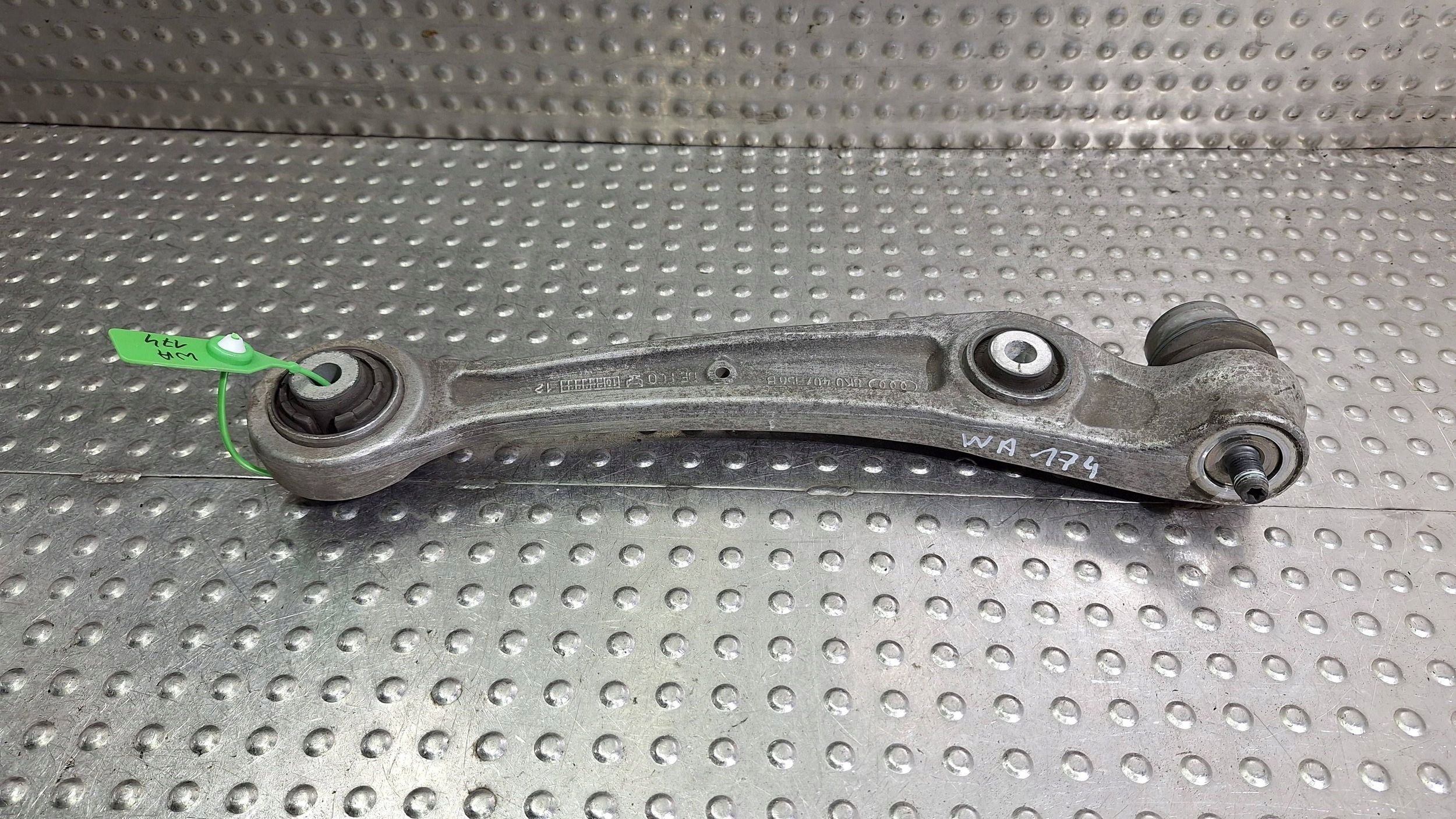 arm right front 8K0407156B AUDI A4 B8 A5 8T A7 A6 C7 Q5 8R