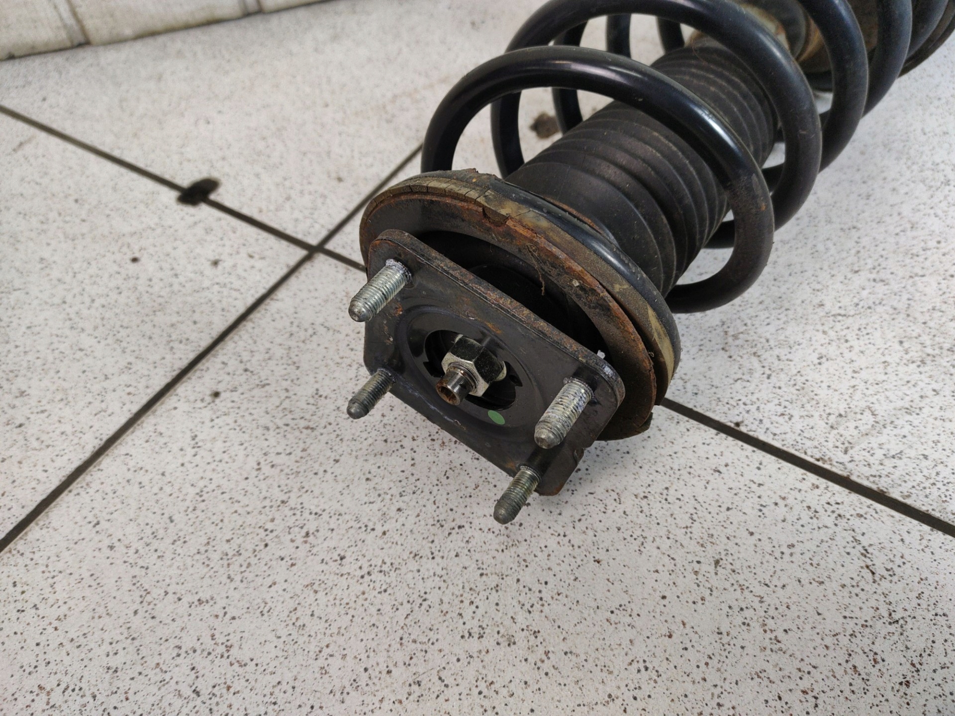 shock absorber front left side Mazda CX-9 facelift 2012 TG1934900