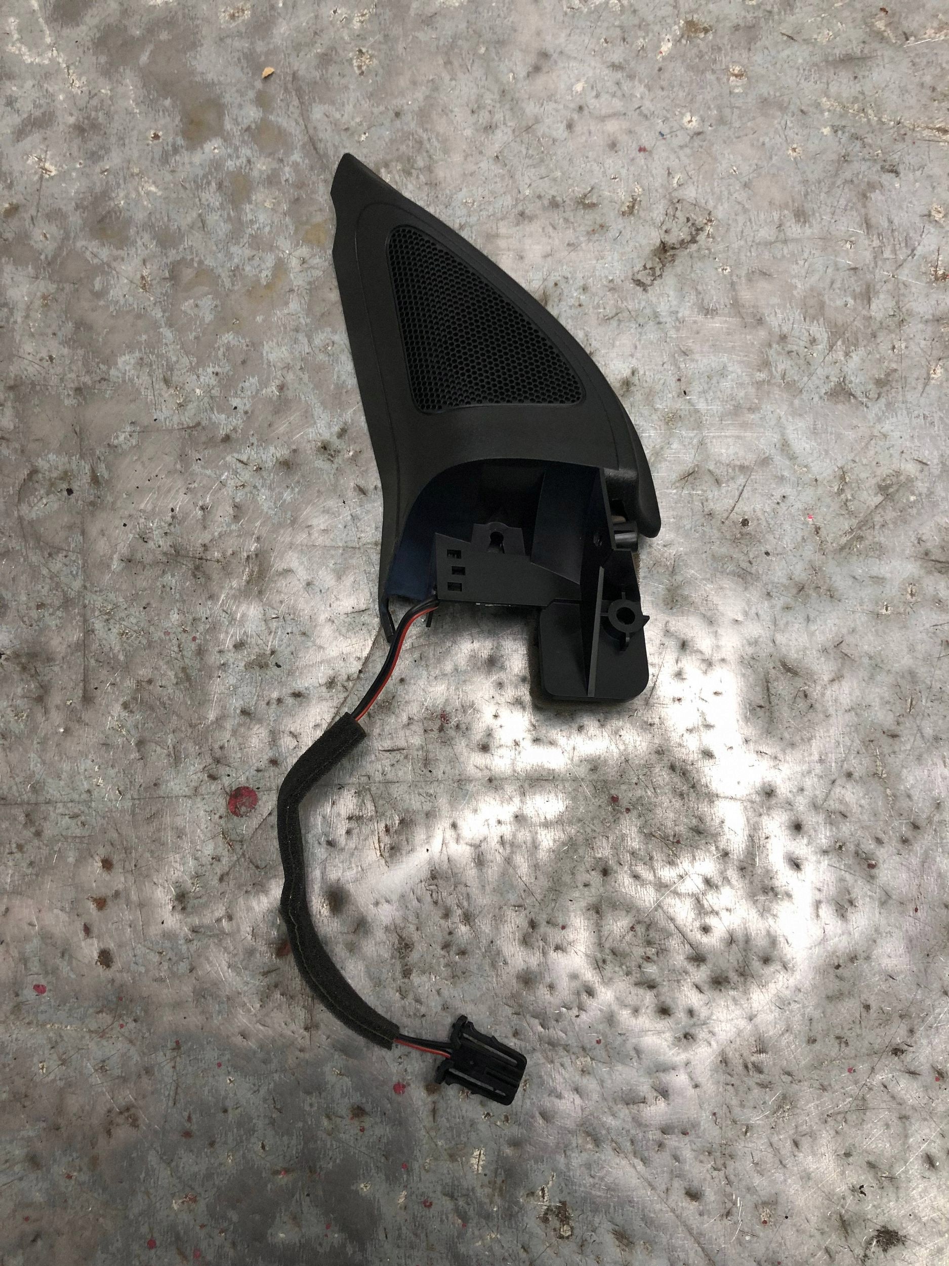 speaker tweeter left front VW GOLF VI KOMBI 1K9837973