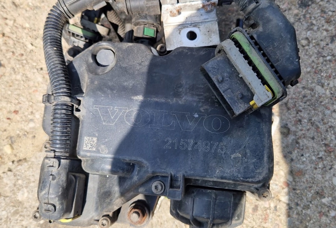Pompa AdBlue E5/E6 FH4 Volvo 21574975 bosch 0444042028 Producent części Volvo OE