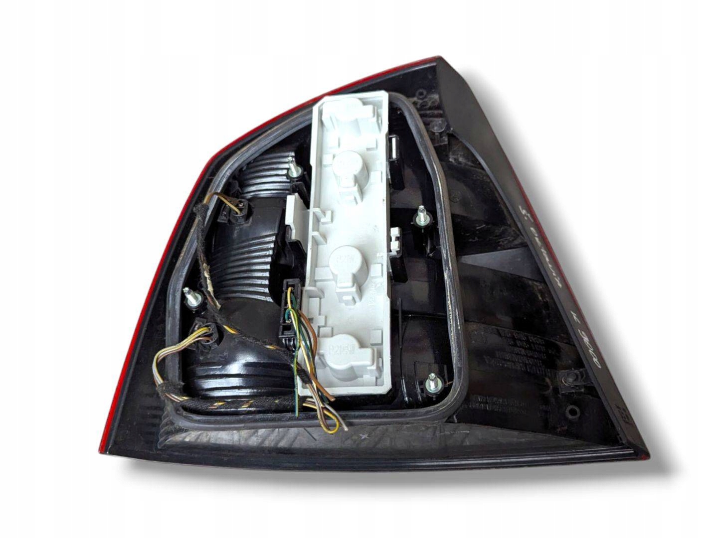 light rear right side Skoda Octavia 2 facelift 1Z 2011 1Z5945096B