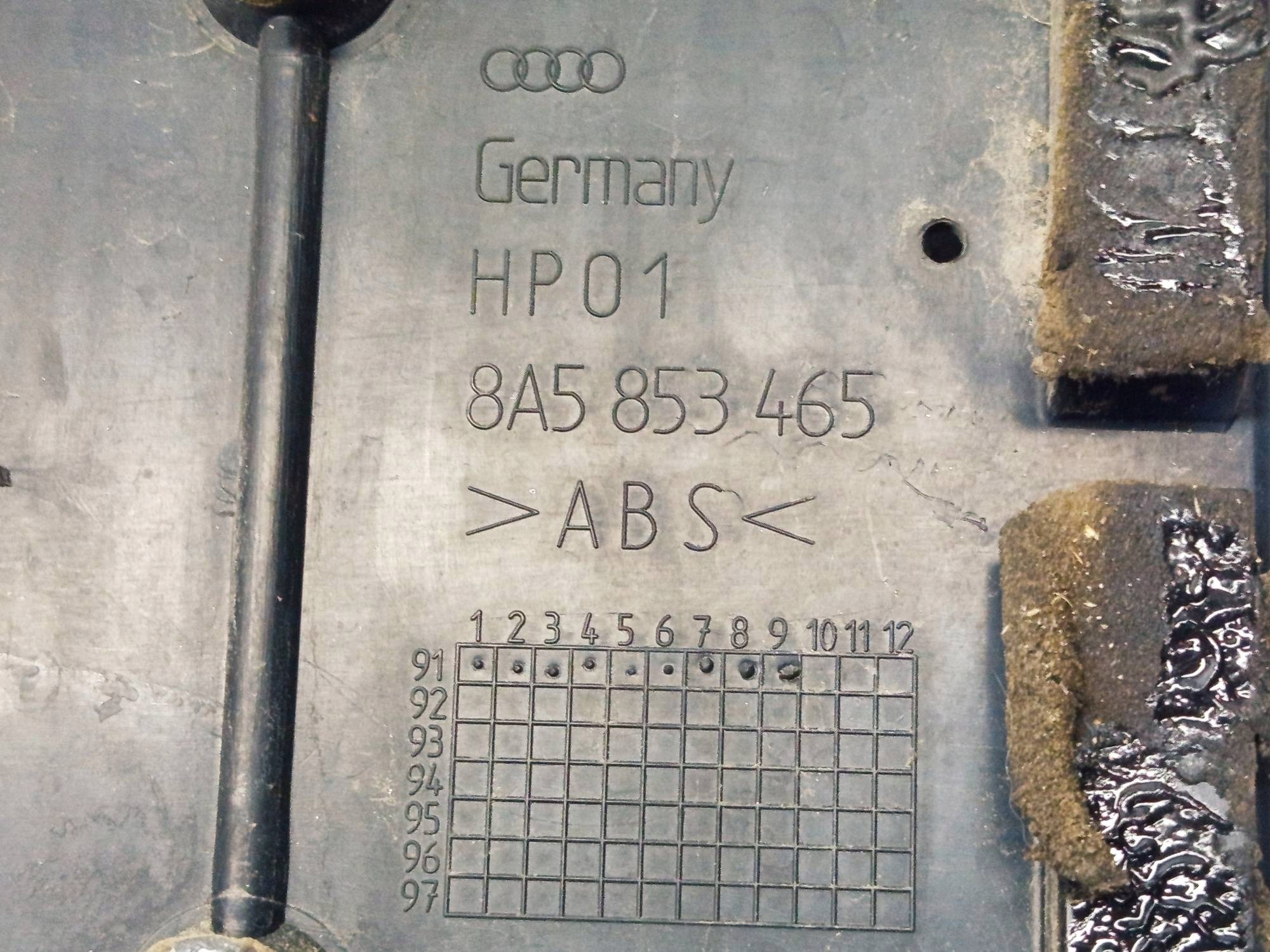 Moulage de lhayon Couverture Châssis Audi 80 B4 2.0 8V 8A5853465