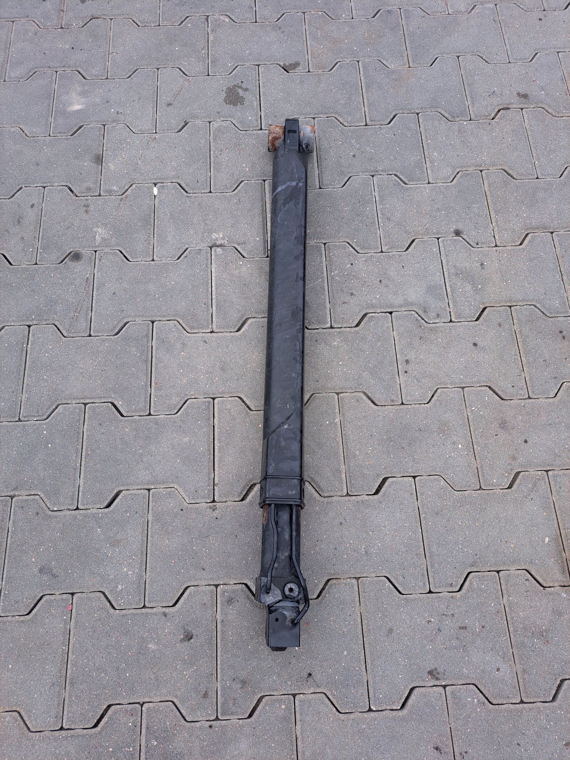 SIŁOWNIK PODNOSZENIA KABINY VOLVO FH 4