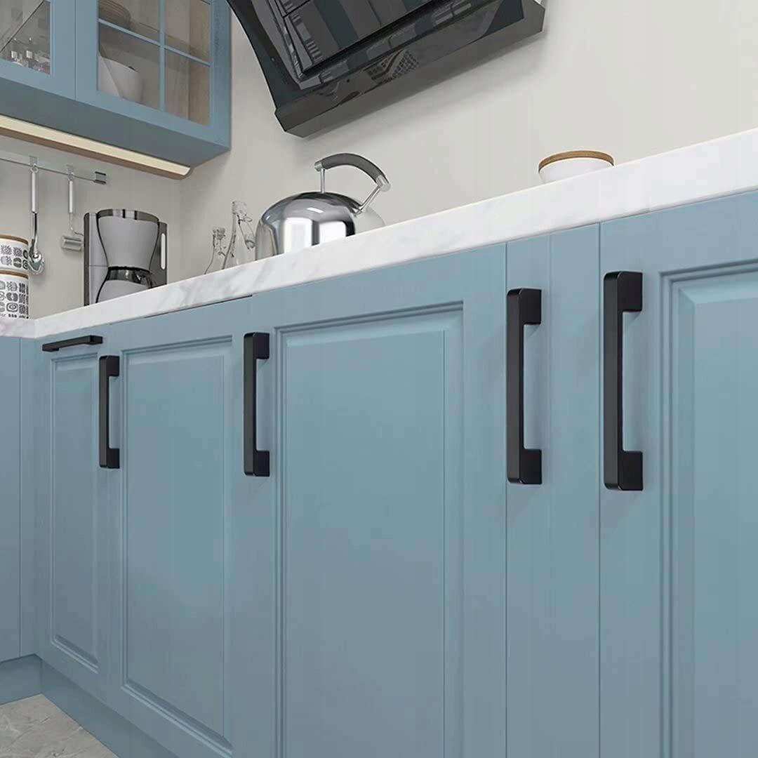 10SZT ROZSTAW OTWORÓW 128MM CZARNYCH UCHWYTÓW MEBLOWYCH UCHWYT SZAFKI Rozstaw otworów montażowych 128 mm