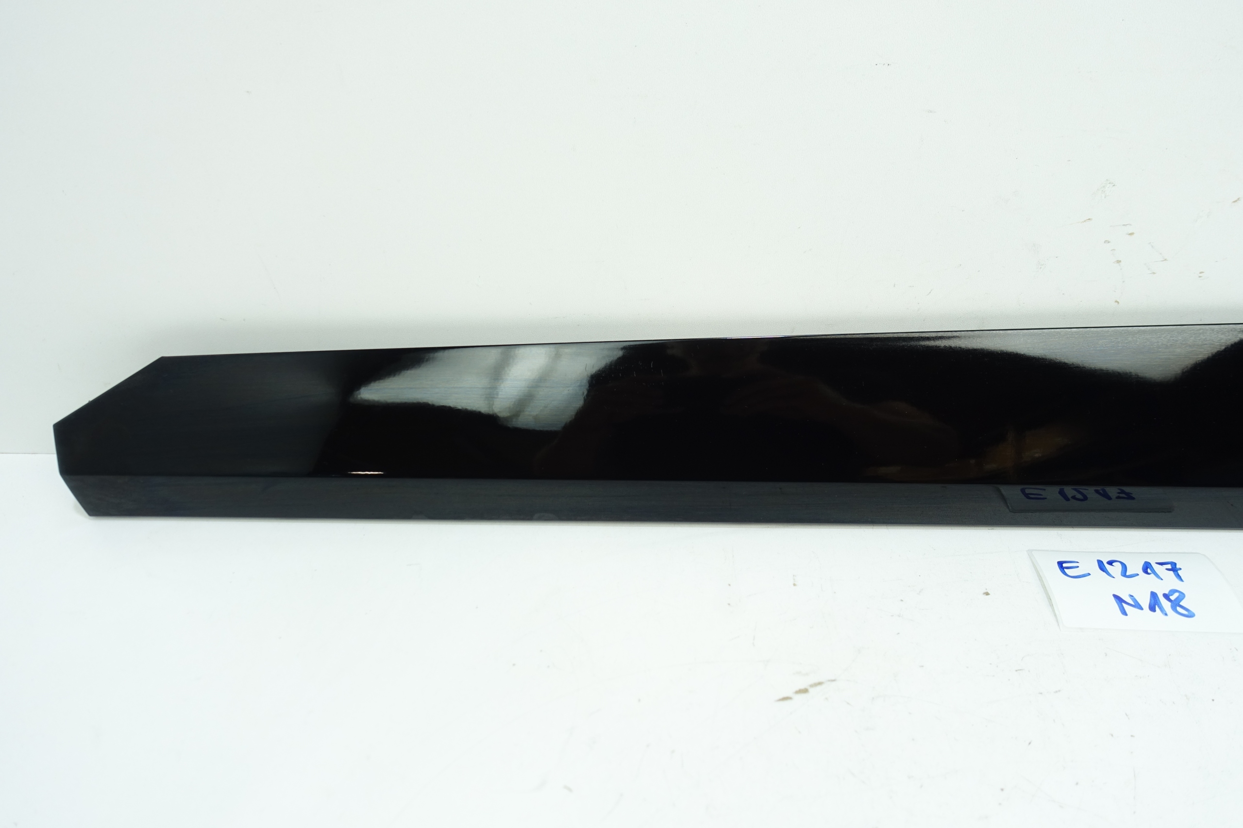 moulding door left front HYUNDAI KONA ELEKTRYK 22