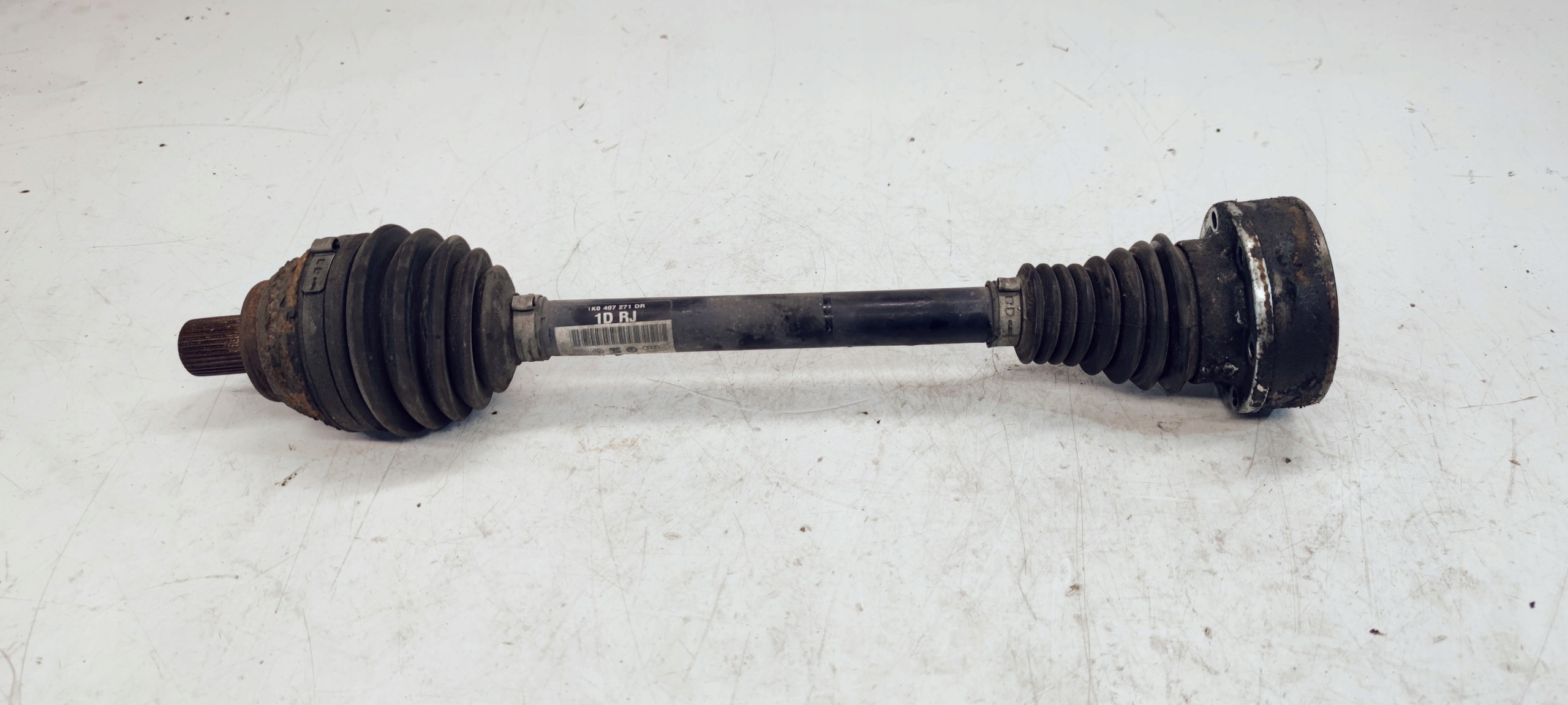 Полый привод. 6n5513025. Полый привод. Привод поло седан 1. Vw polo 6r шрус привода.