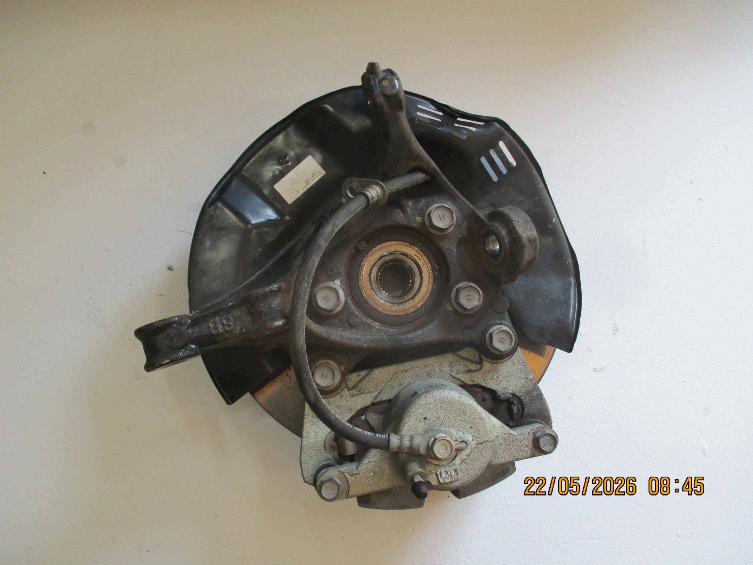 swing right TOYOTA COROLLA CROSS 2,0HYB 23R