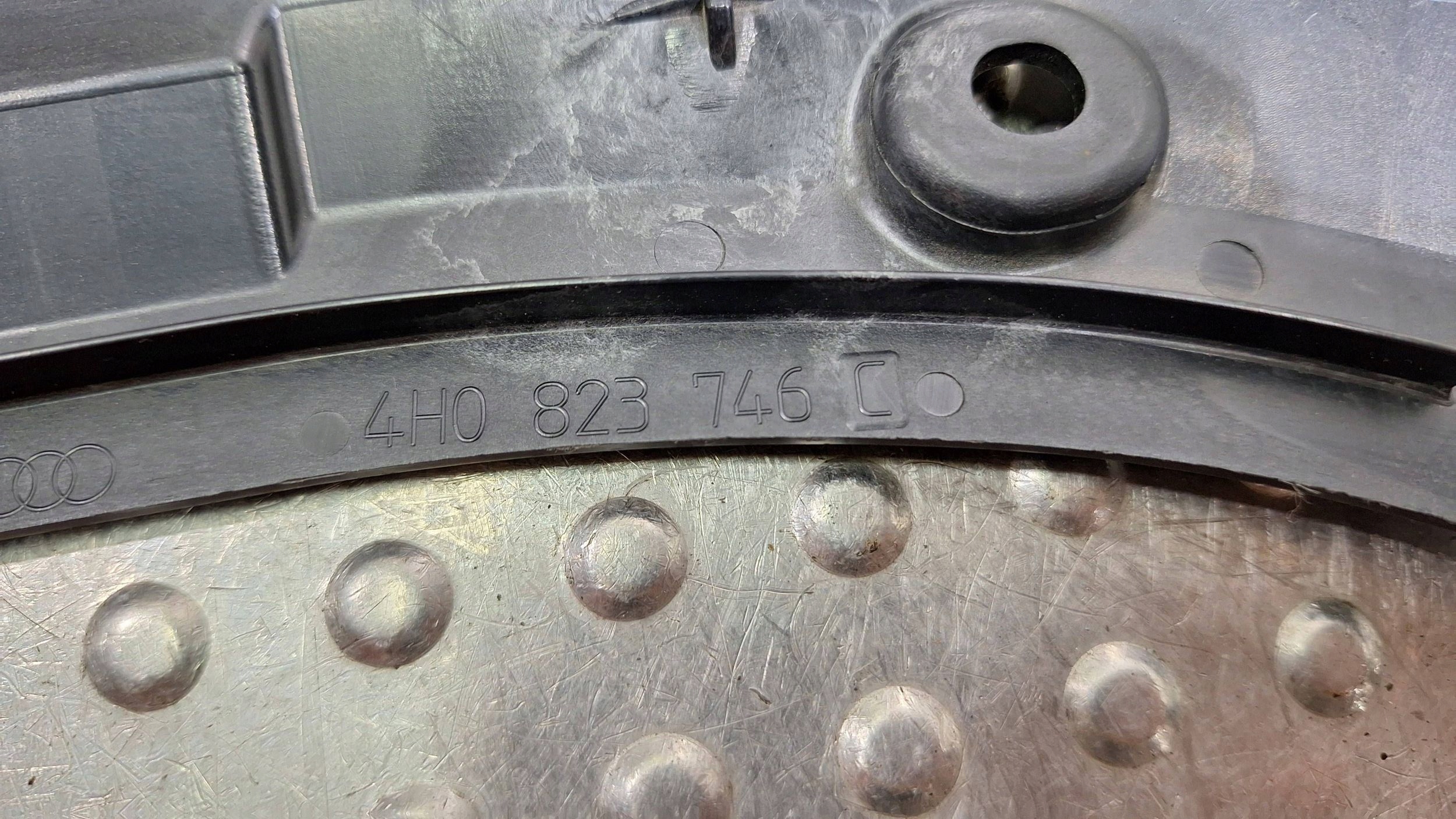 copertura GREMBIALINA parafango Destro 4H0823746C AUDI A8 D4 4H
