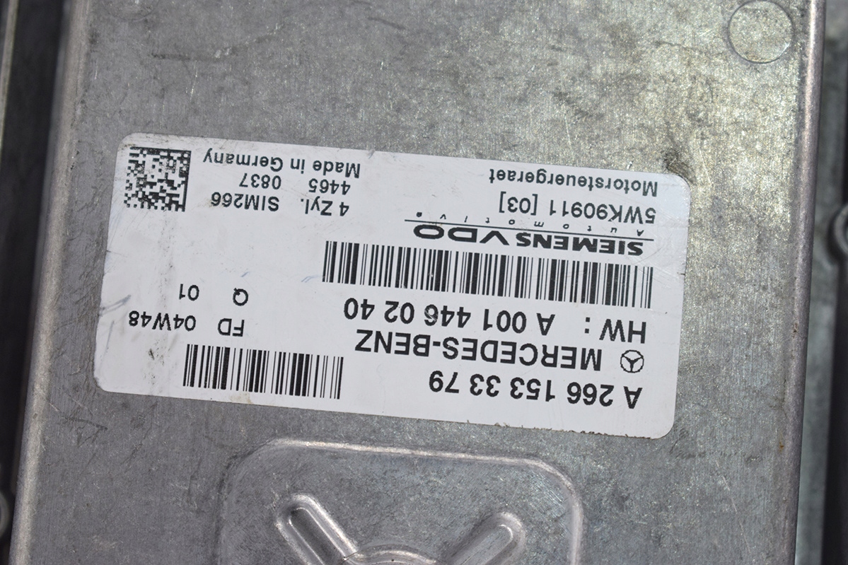computer control unit of the engine MERCEDES A2661533379