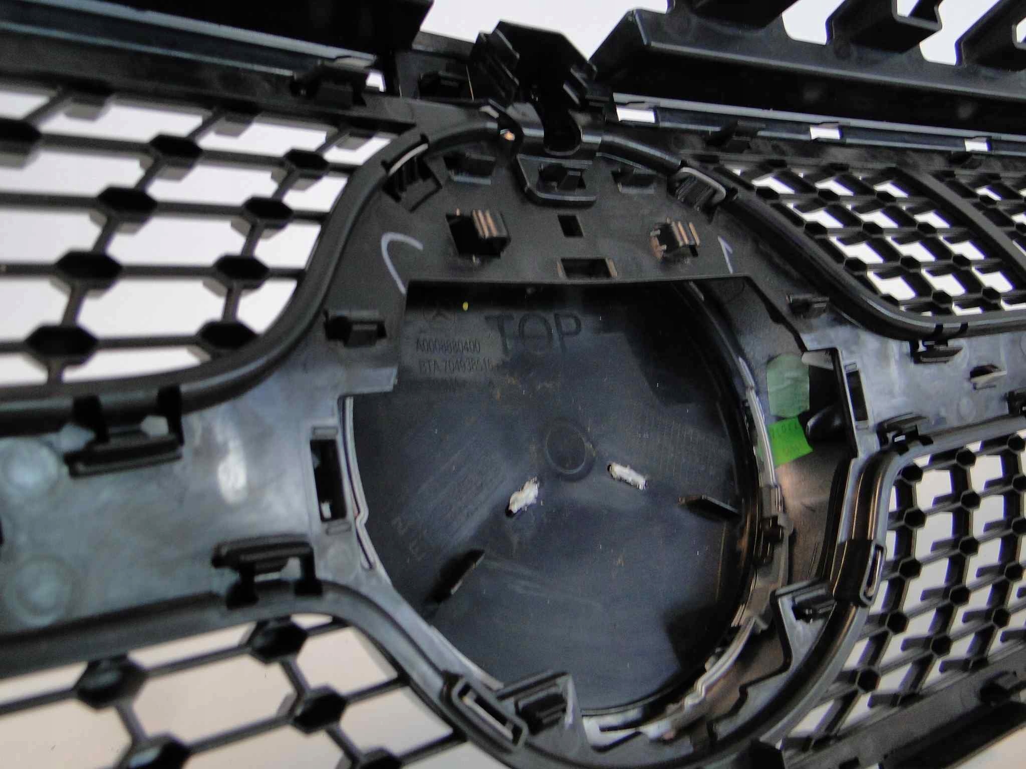 MERCEDES CLA 118 GRILL ATRAPA DIAMENT KAMERA ORYG Typ samochodu Samochody osobowe