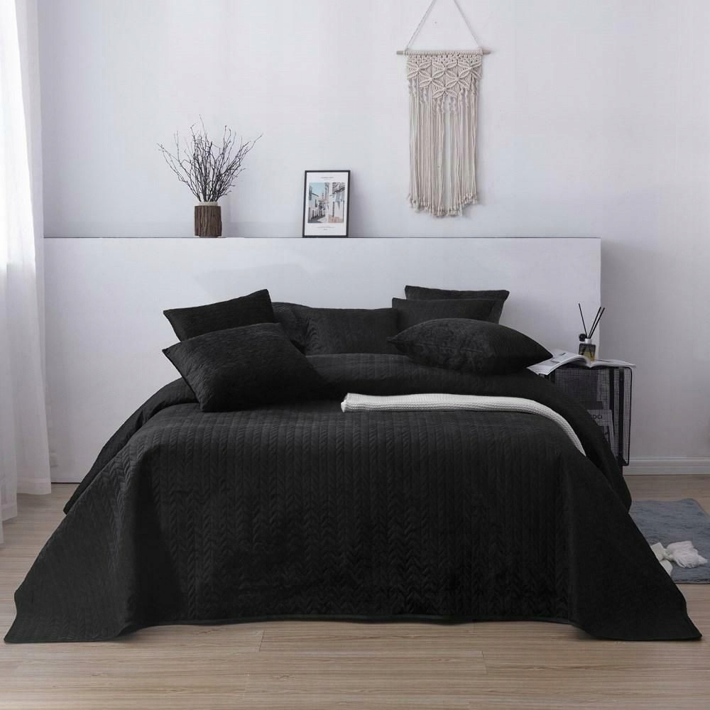 Přehoz kapa prošívaná 240x220 velurový černý Moxie