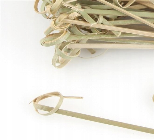 

Patyczki do koreczków bambusowe 10cm 50 szt.