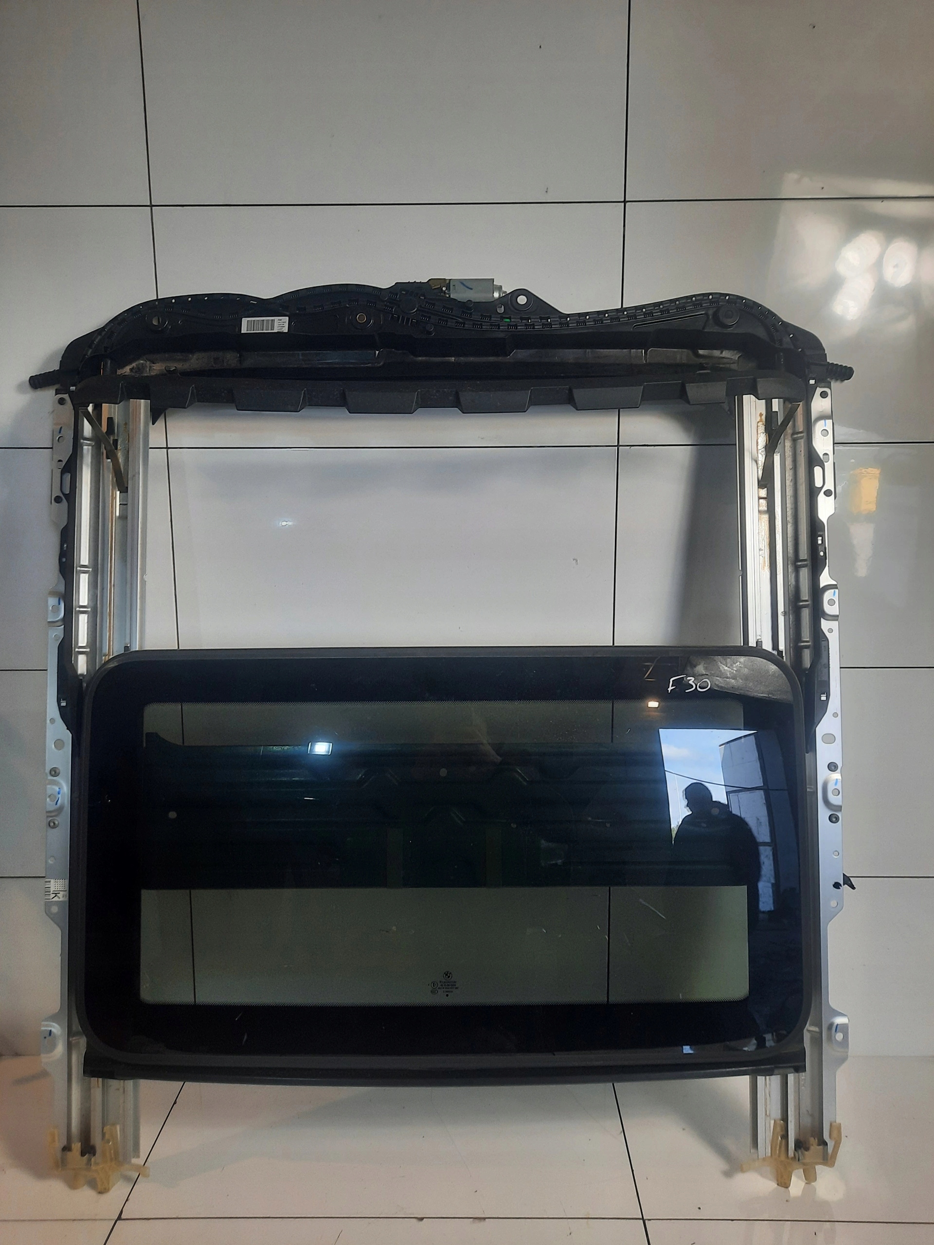 BMW 3 F30 люк в крыше