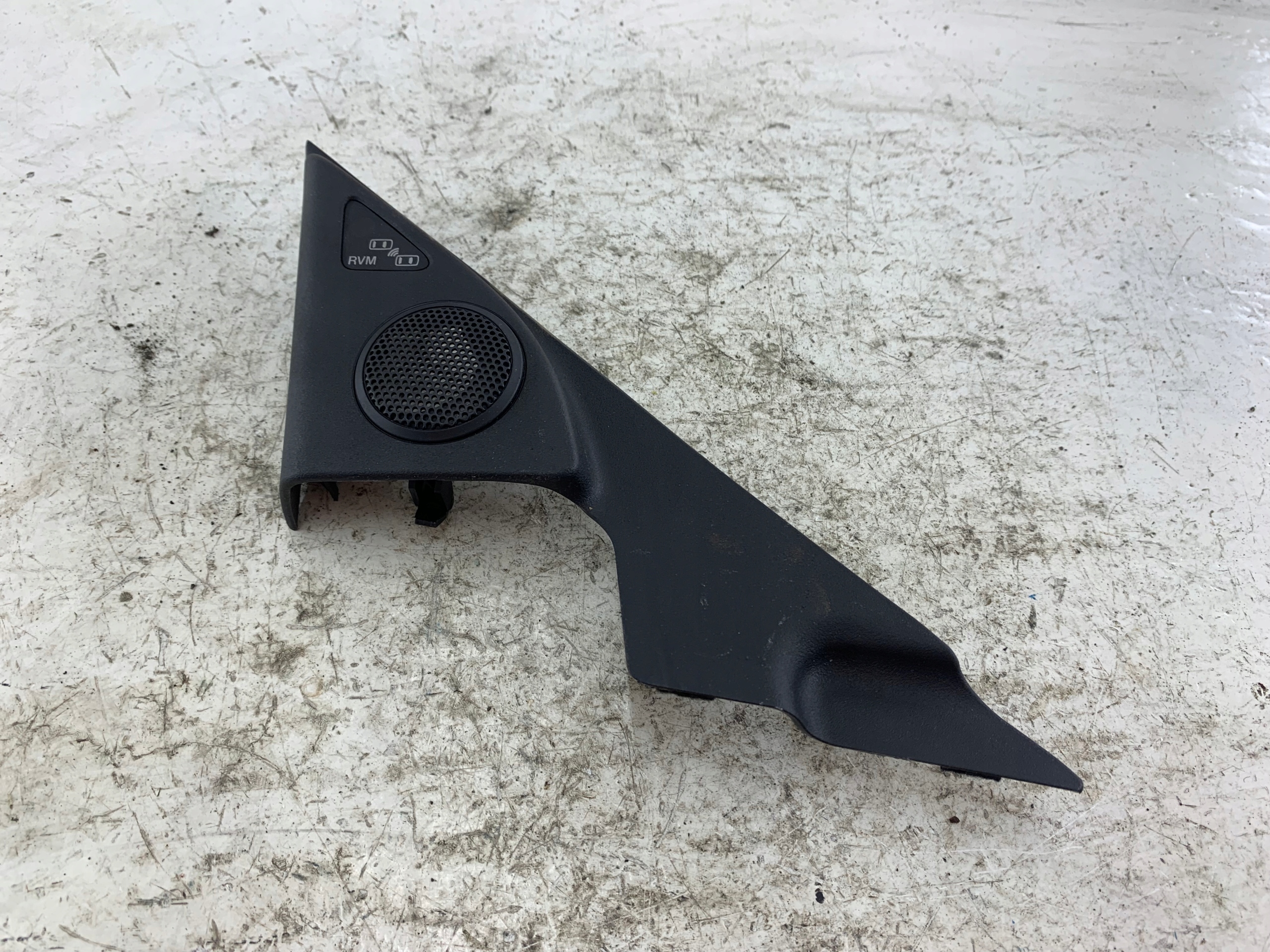 MAZDA 6 GH grid triangle of the speaker left RVM