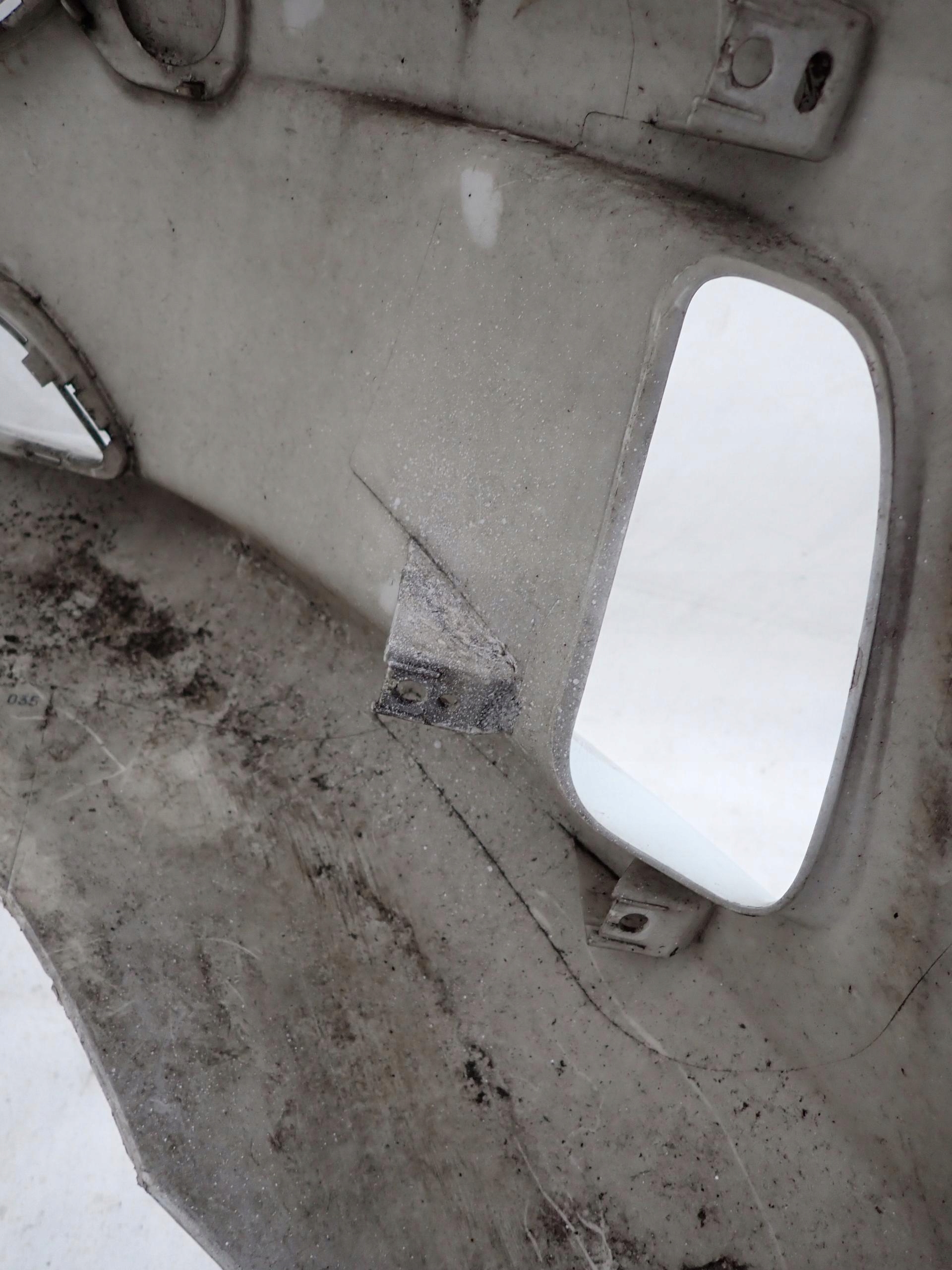 FORD B-MAX 12-17 nárazník předek přední PDC