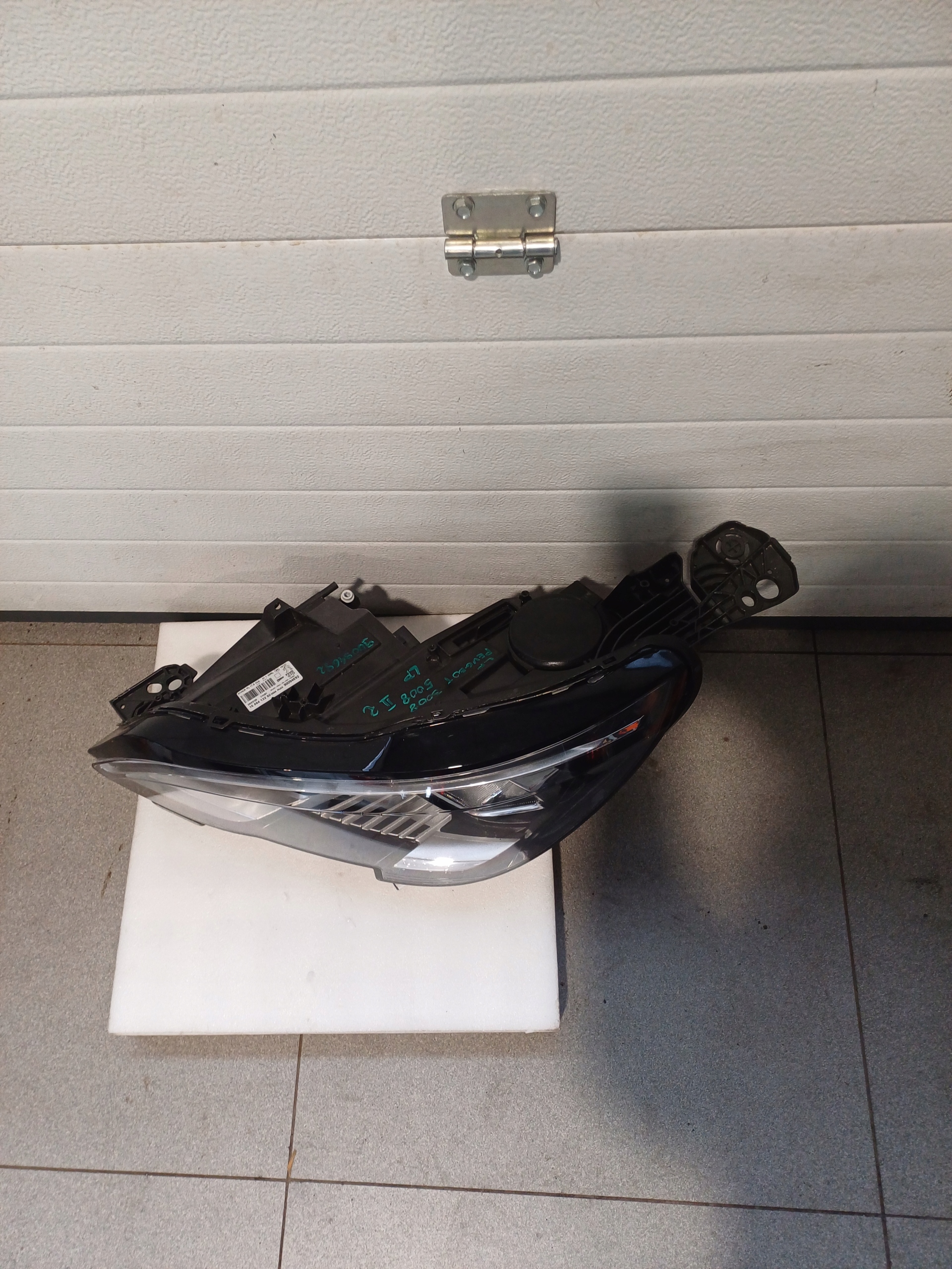 light left front front PEUGEOT 3008 5008 II 2 90094692