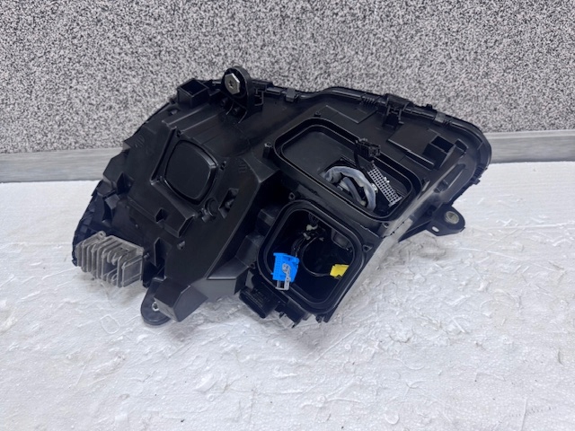 light right Mercedes C Klasa W205 Full Led ILS 2018