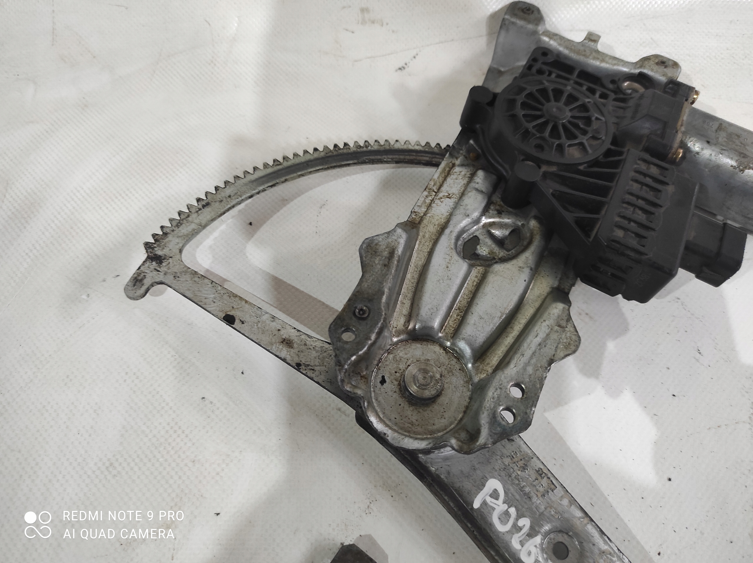window regulator front left OPEL ASTRA II 5D