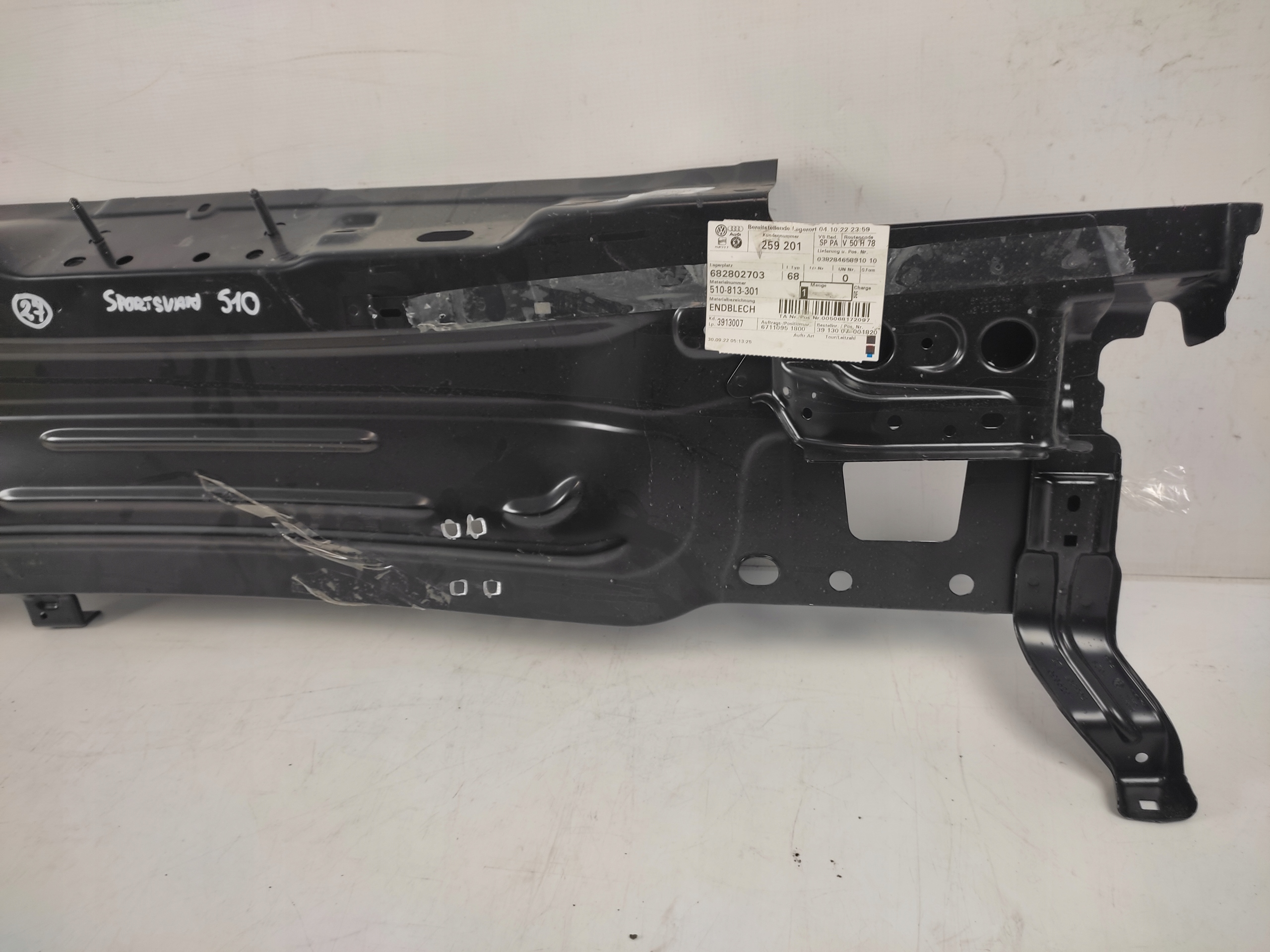 VW GOLF VII SPORTSVAN 510 PAS TYLNY TYŁ 2014- Typ samochodu Samochody osobowe