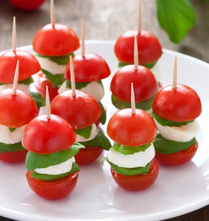 WYKAŁACZKI KOKTAJLOWE DREWNIANE W ETUI zestaw 1000 SZT przystawki Kolor inny kolor