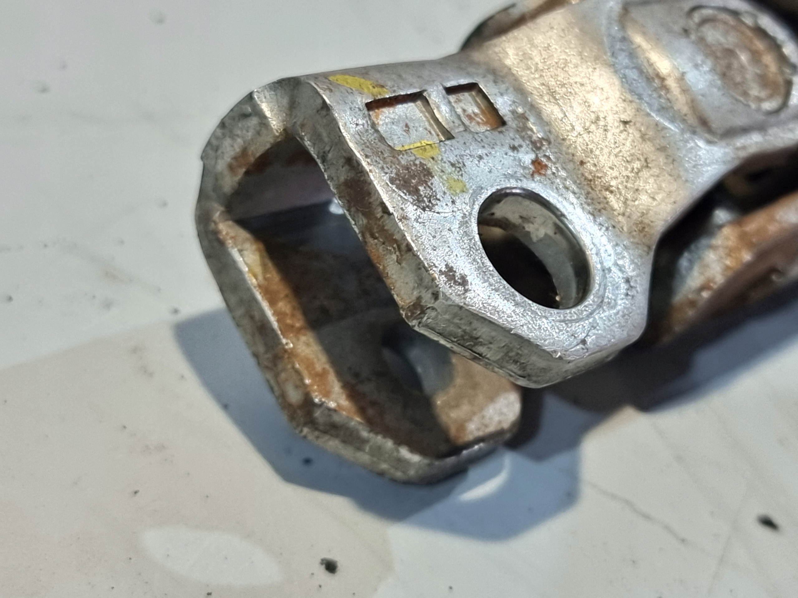 Croix Colonne de direction Volant CITROEN C5 X7 III 10r