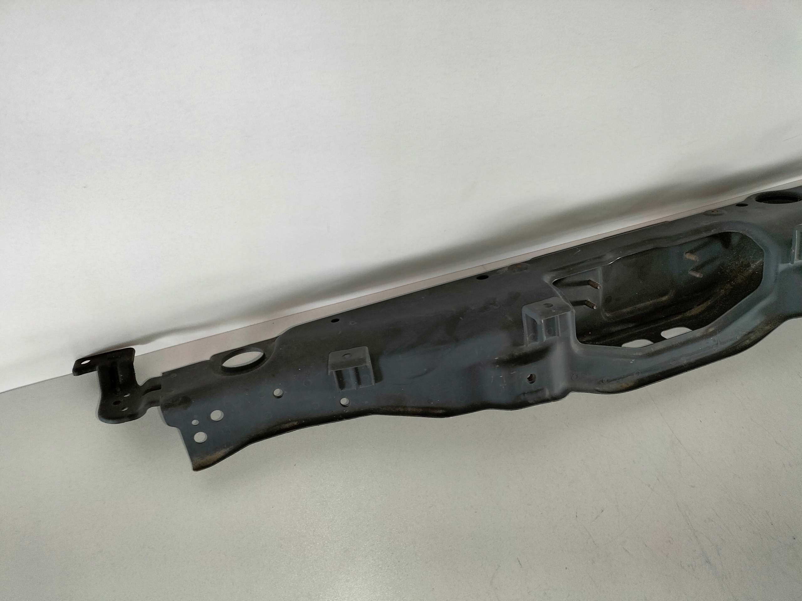 support panel for radiators upper central HYUNDAI I40 11