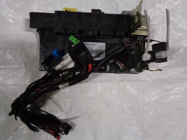 MERCEDES W203 MODUŁ SAM TYŁ 2095451501