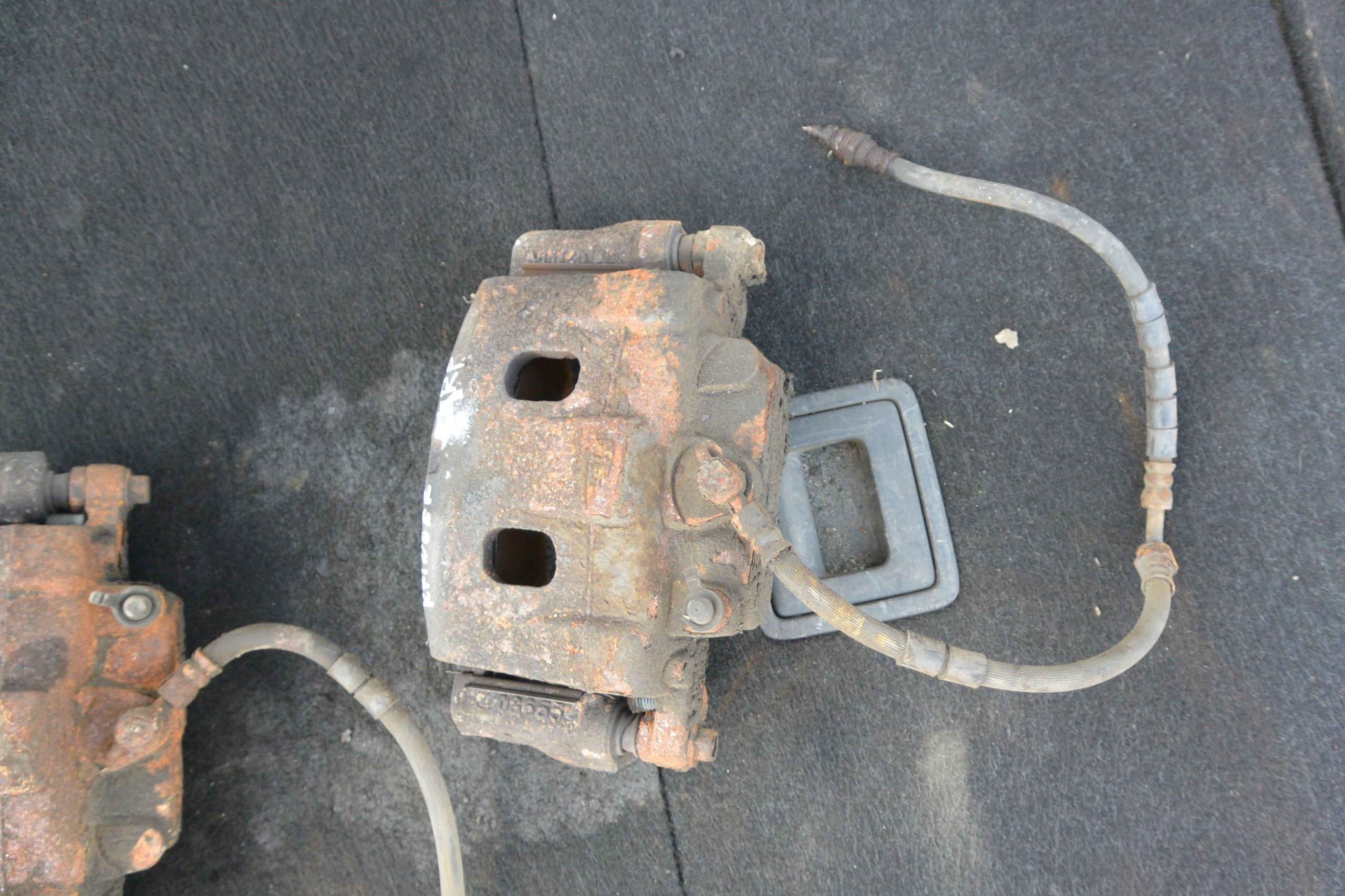 caliper front left right TARCZ 305MM FORD RANGER 5 MKV TKE 2.2 TDCI